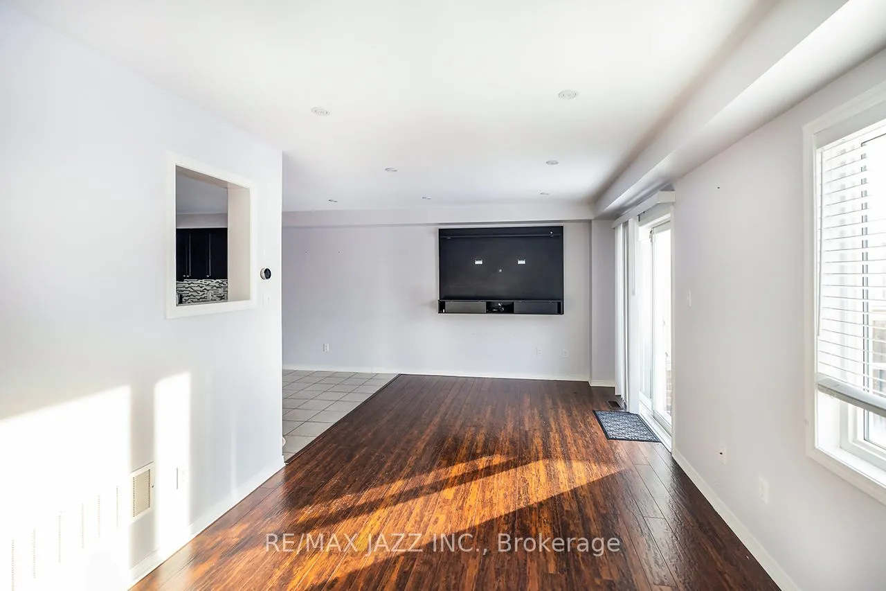 85 Sidney Rundle Avenue