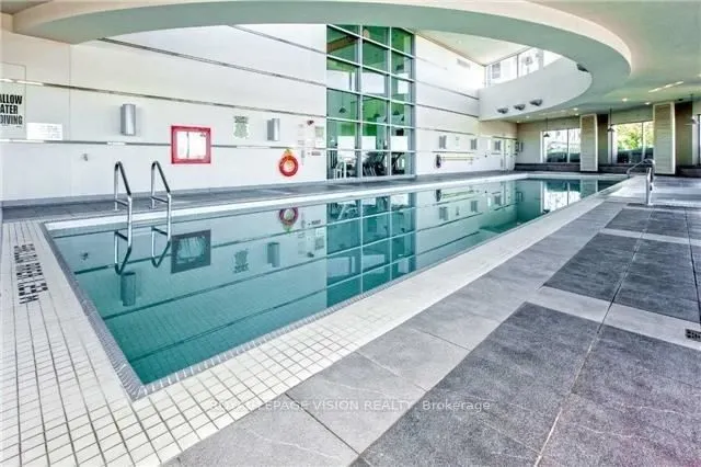 36 Lee Centre Drive, #3016
