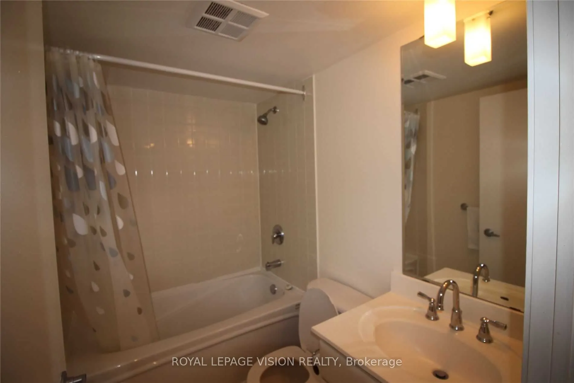 36 Lee Centre Drive, #3016