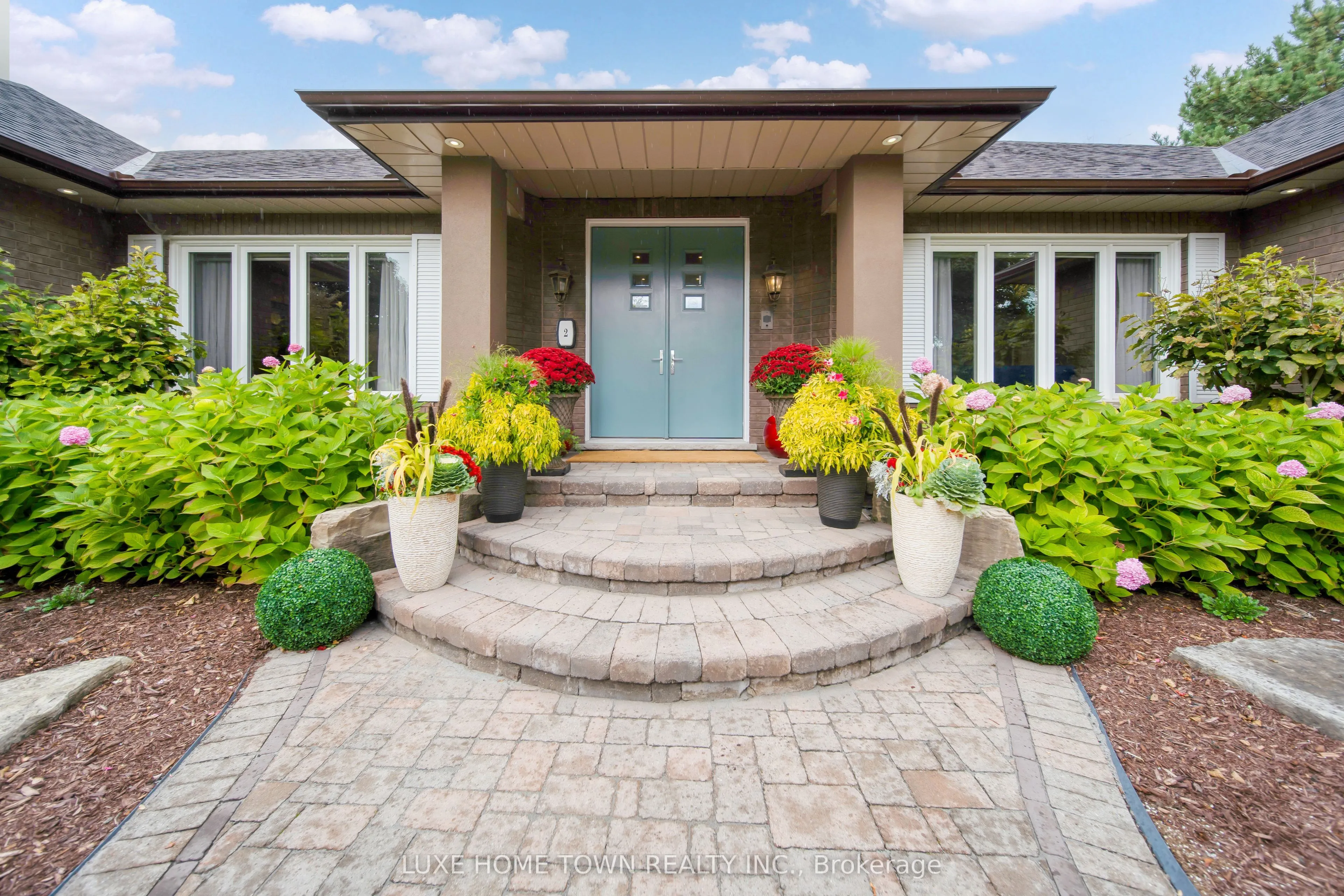 2 Prince Rupert Drive
