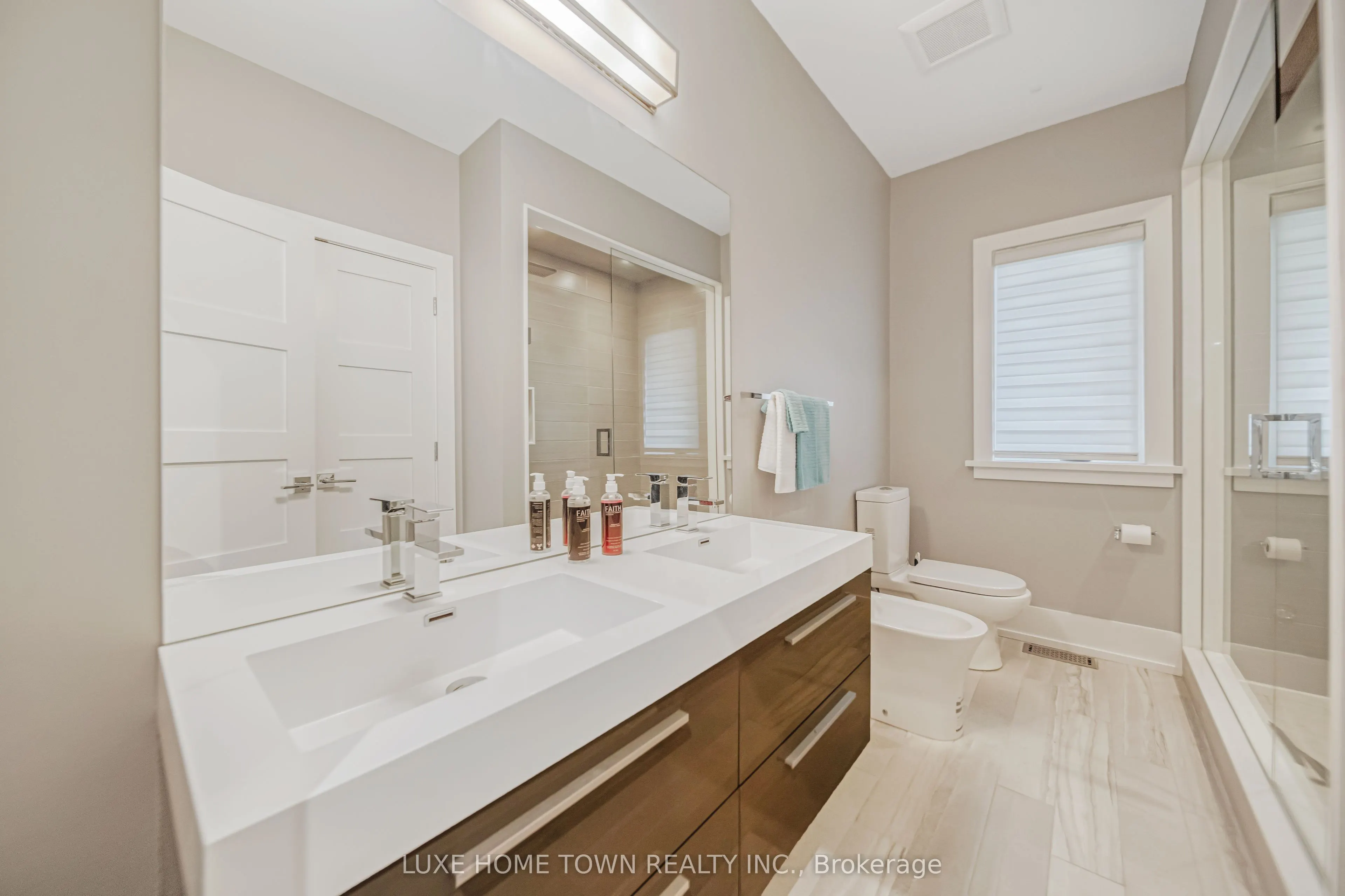 2 Prince Rupert Drive