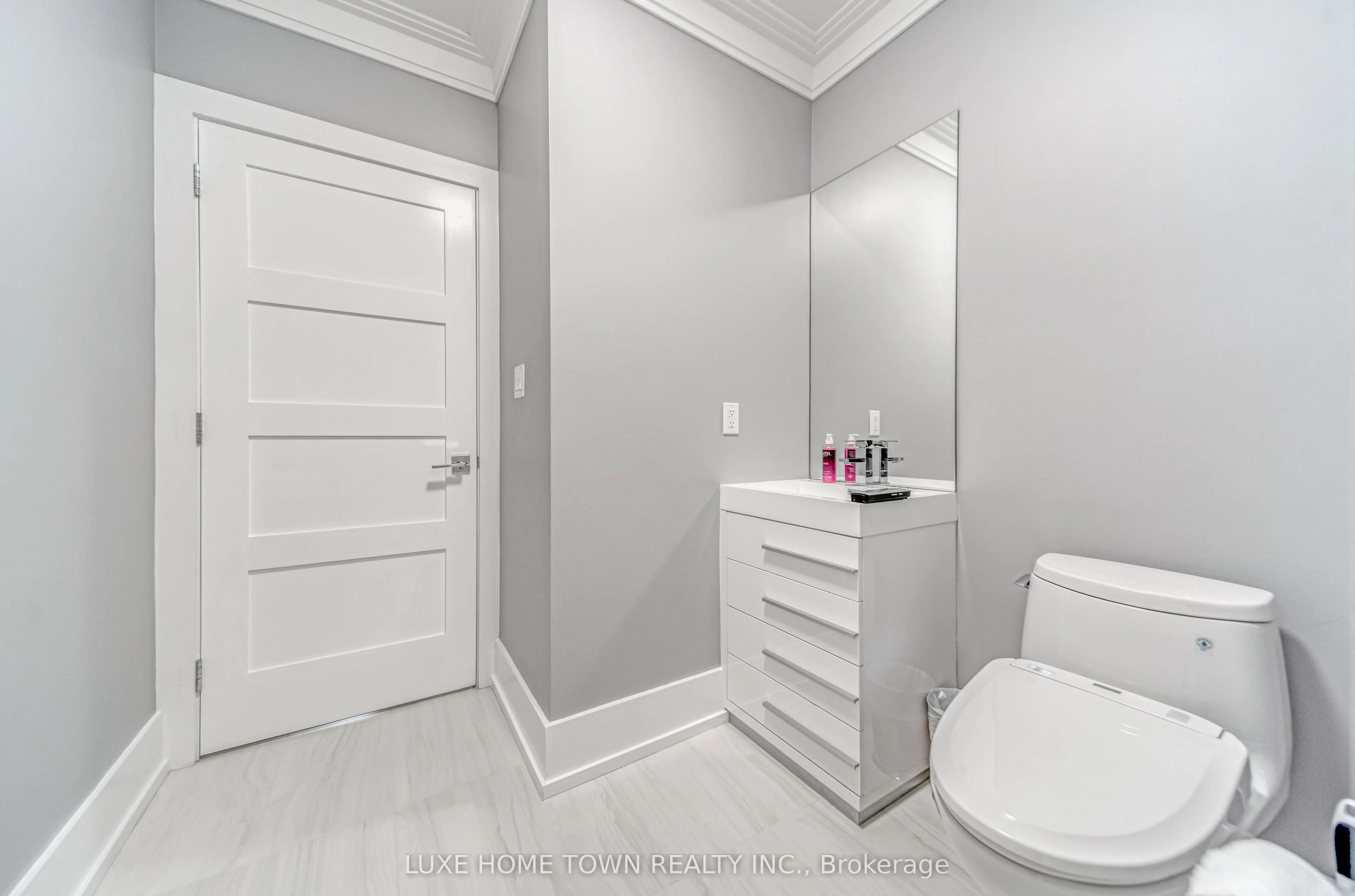 2 Prince Rupert Drive