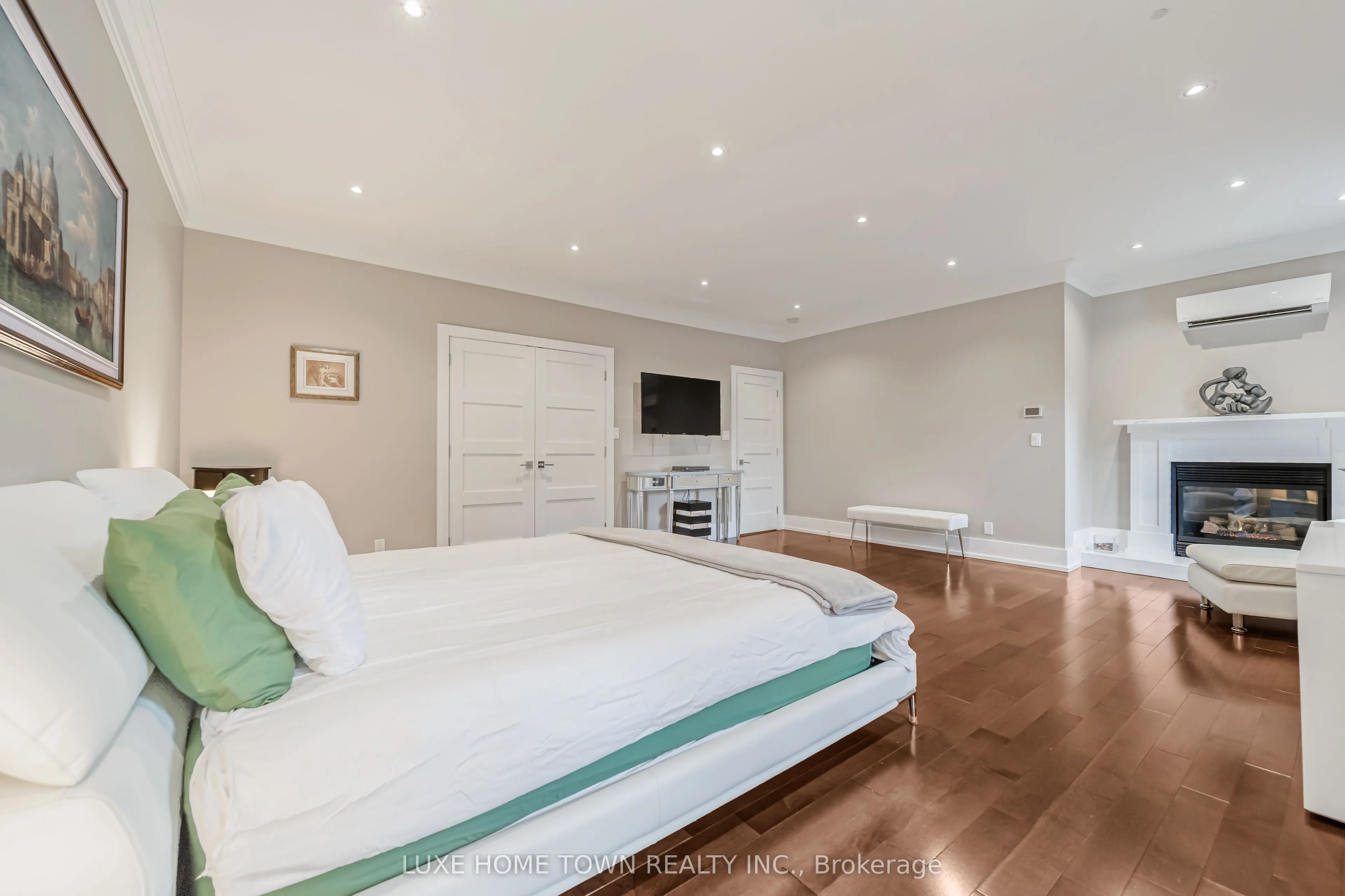 2 Prince Rupert Drive
