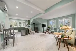 2 Prince Rupert Drive