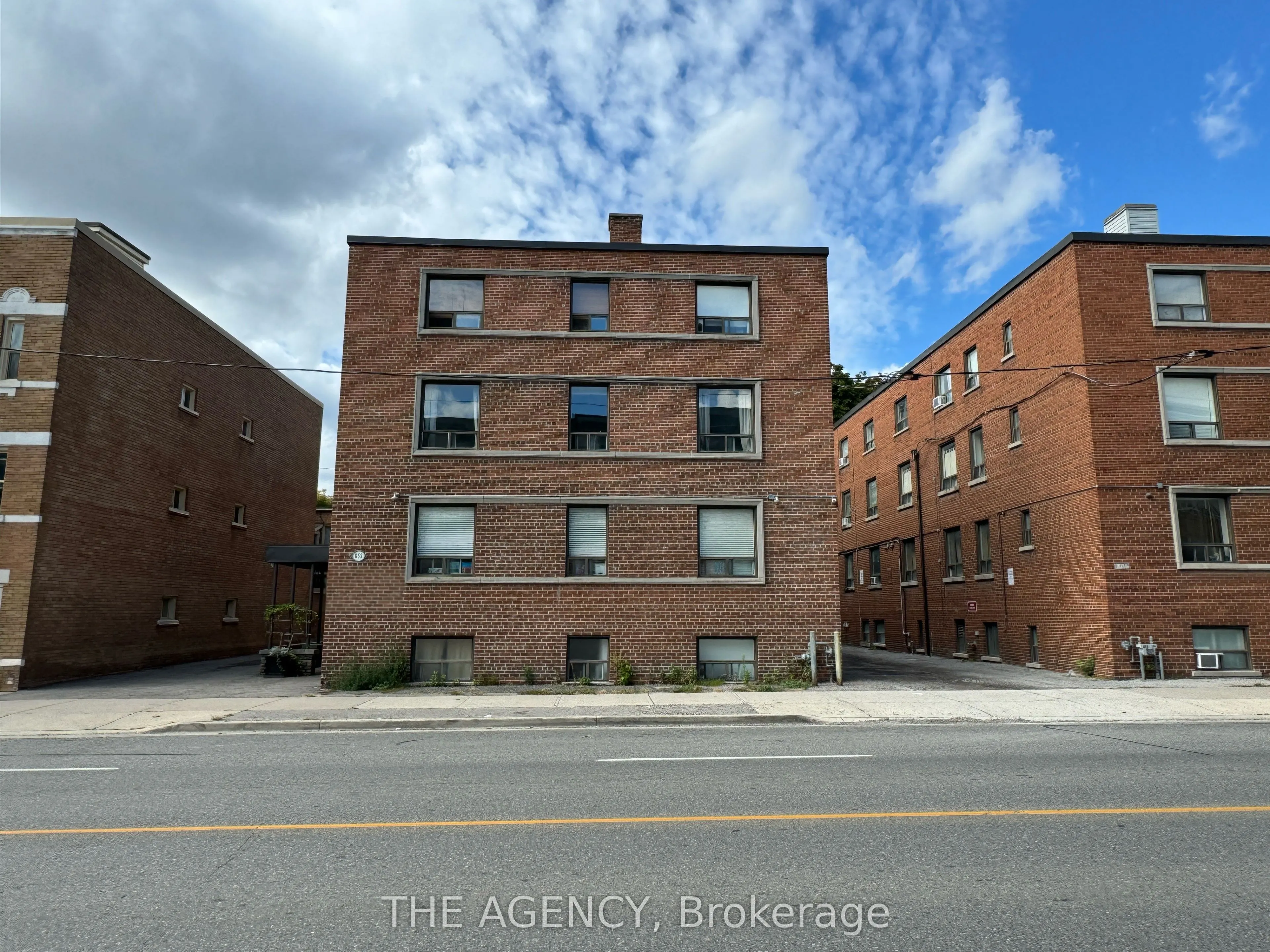 852 Broadview Avenue, #103