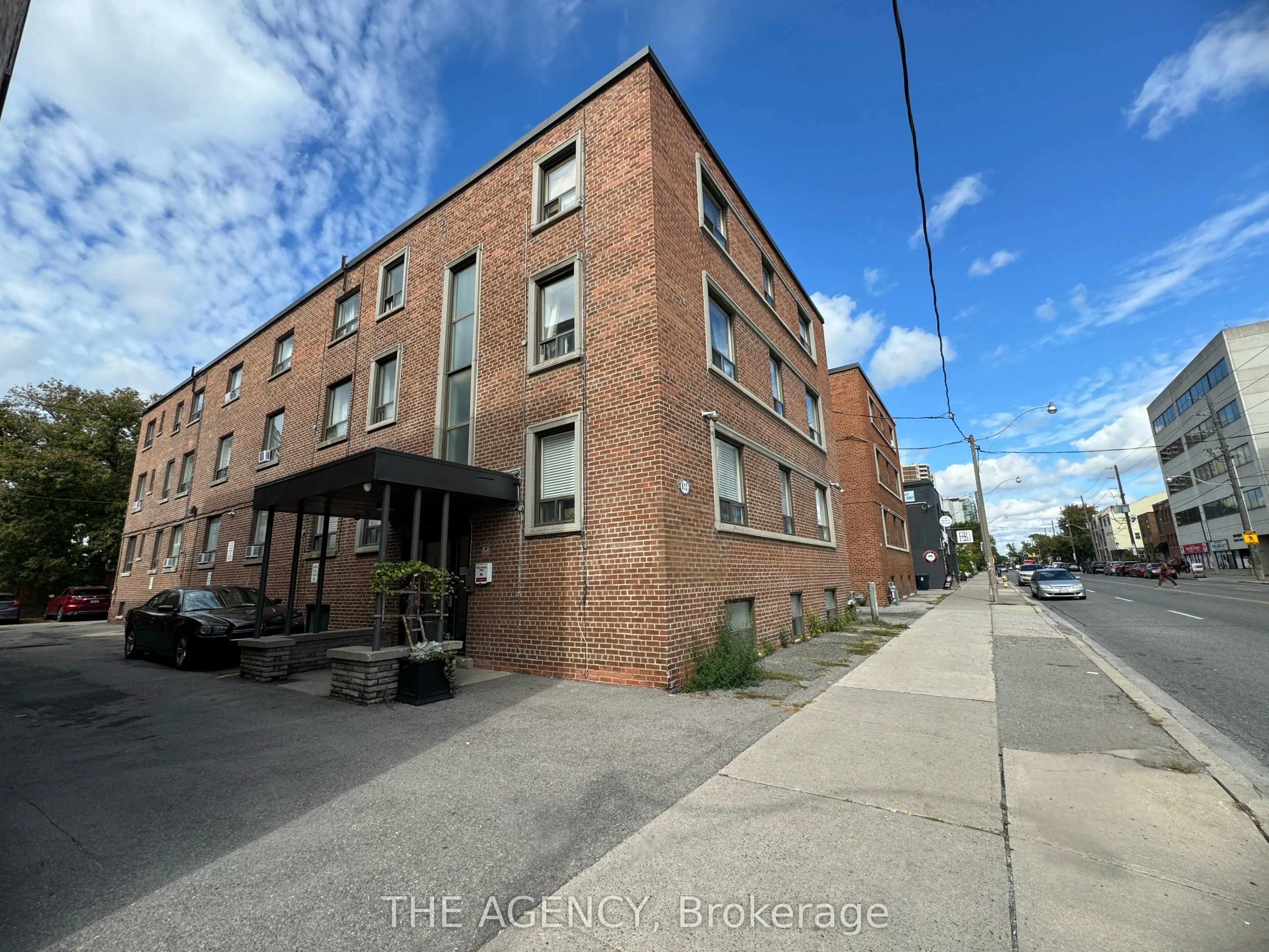 852 Broadview Avenue, #103