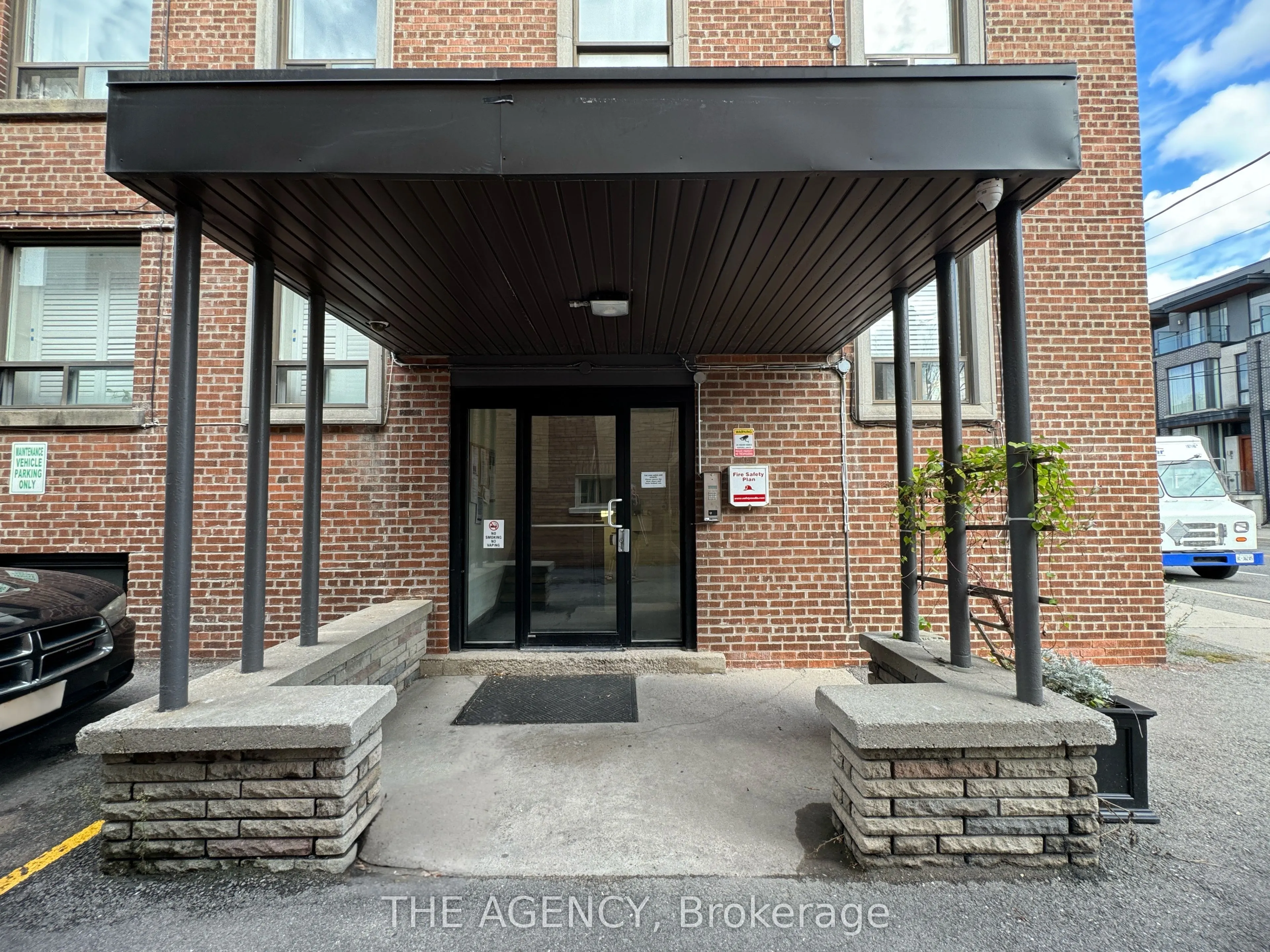 852 Broadview Avenue, #103