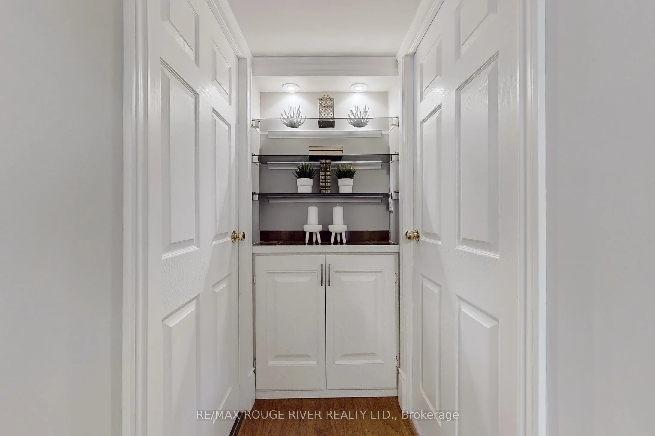 1525 Diefenbaker Court, #305