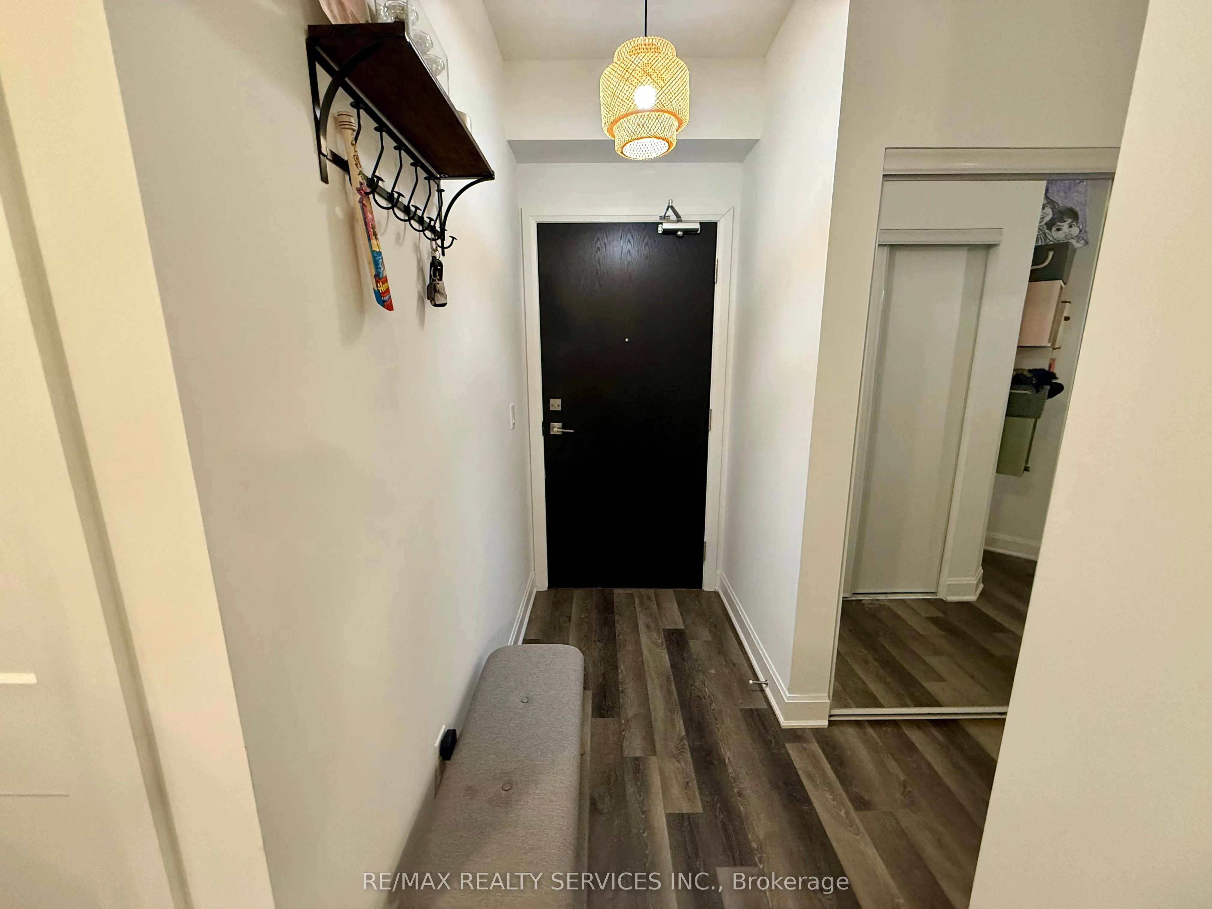 50 Lakebreeze Drive, #229