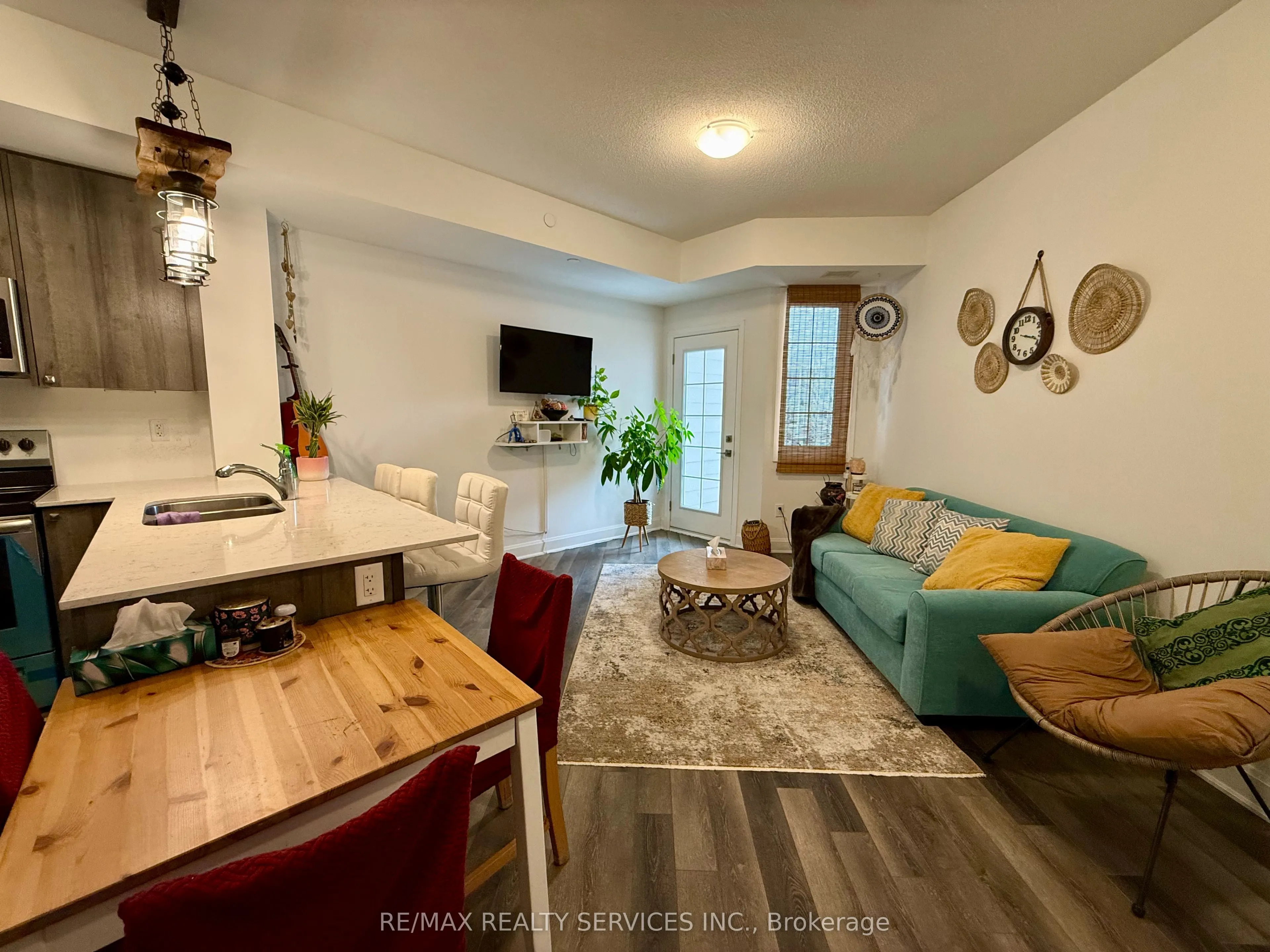 50 Lakebreeze Drive, #229