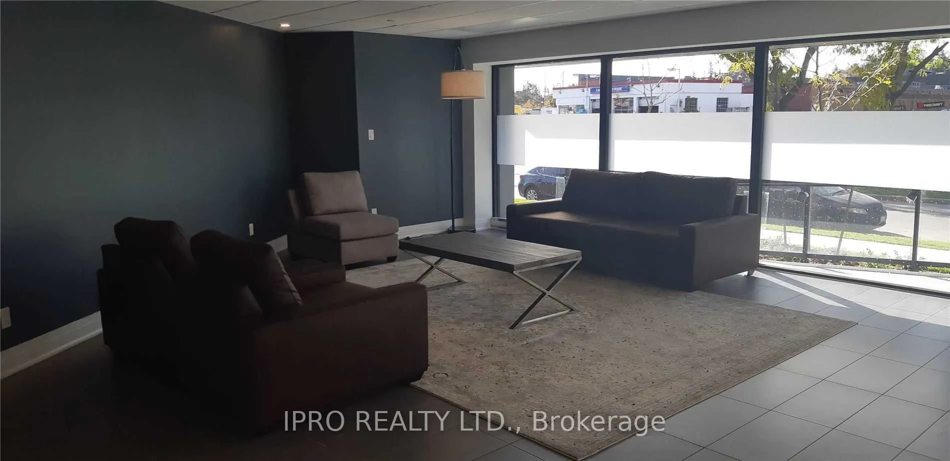 1 Falaise Road, #101