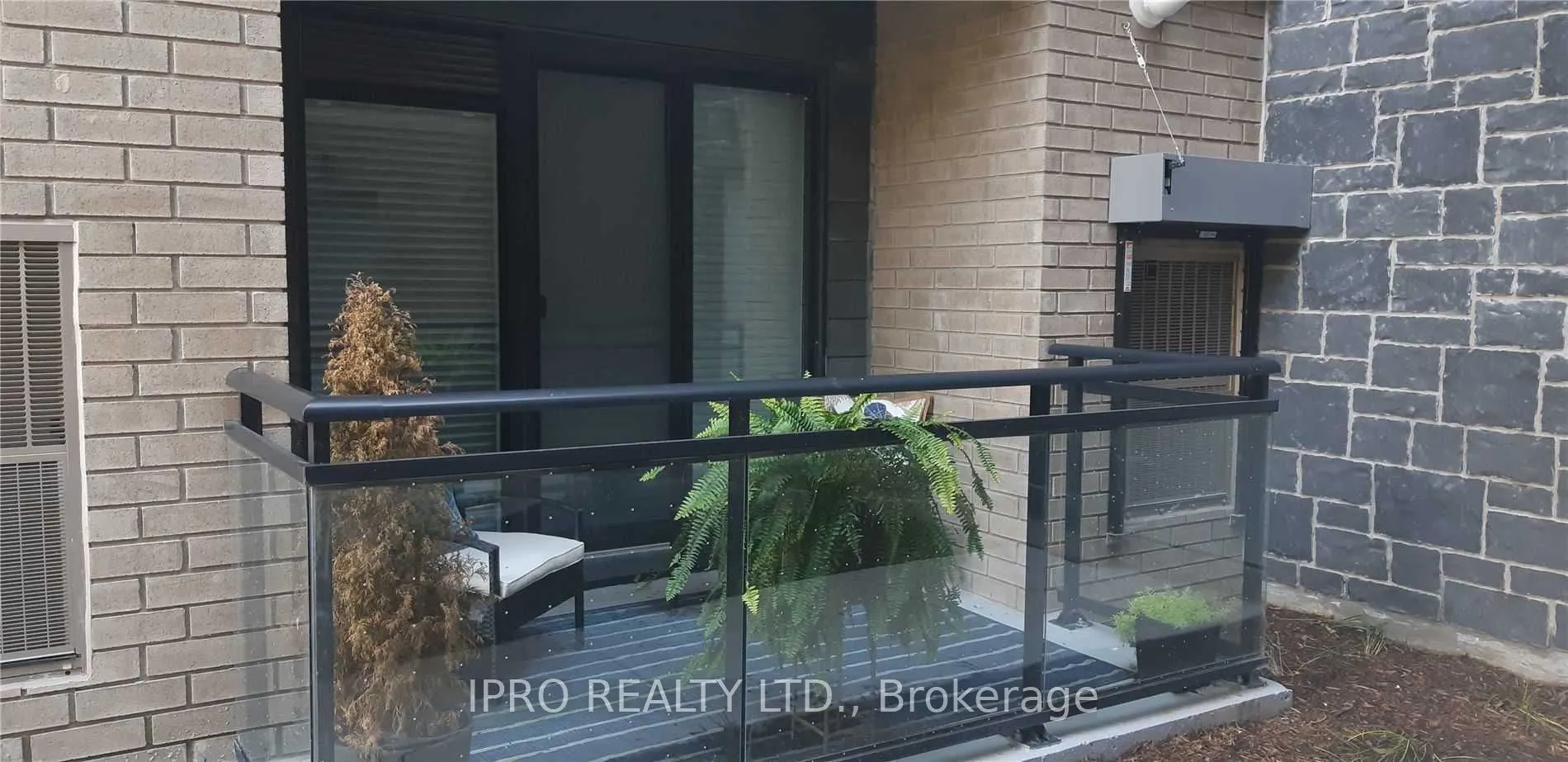 1 Falaise Road, #101
