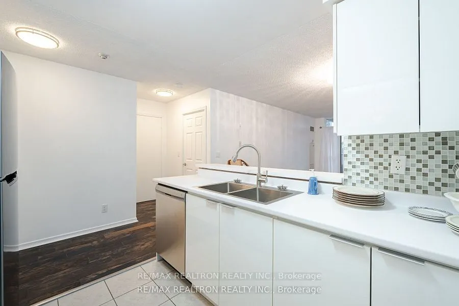 3650 Kingston Road, #203