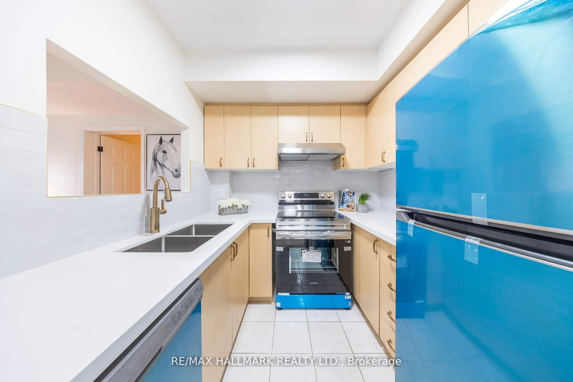2351 Kennedy Road, #319
