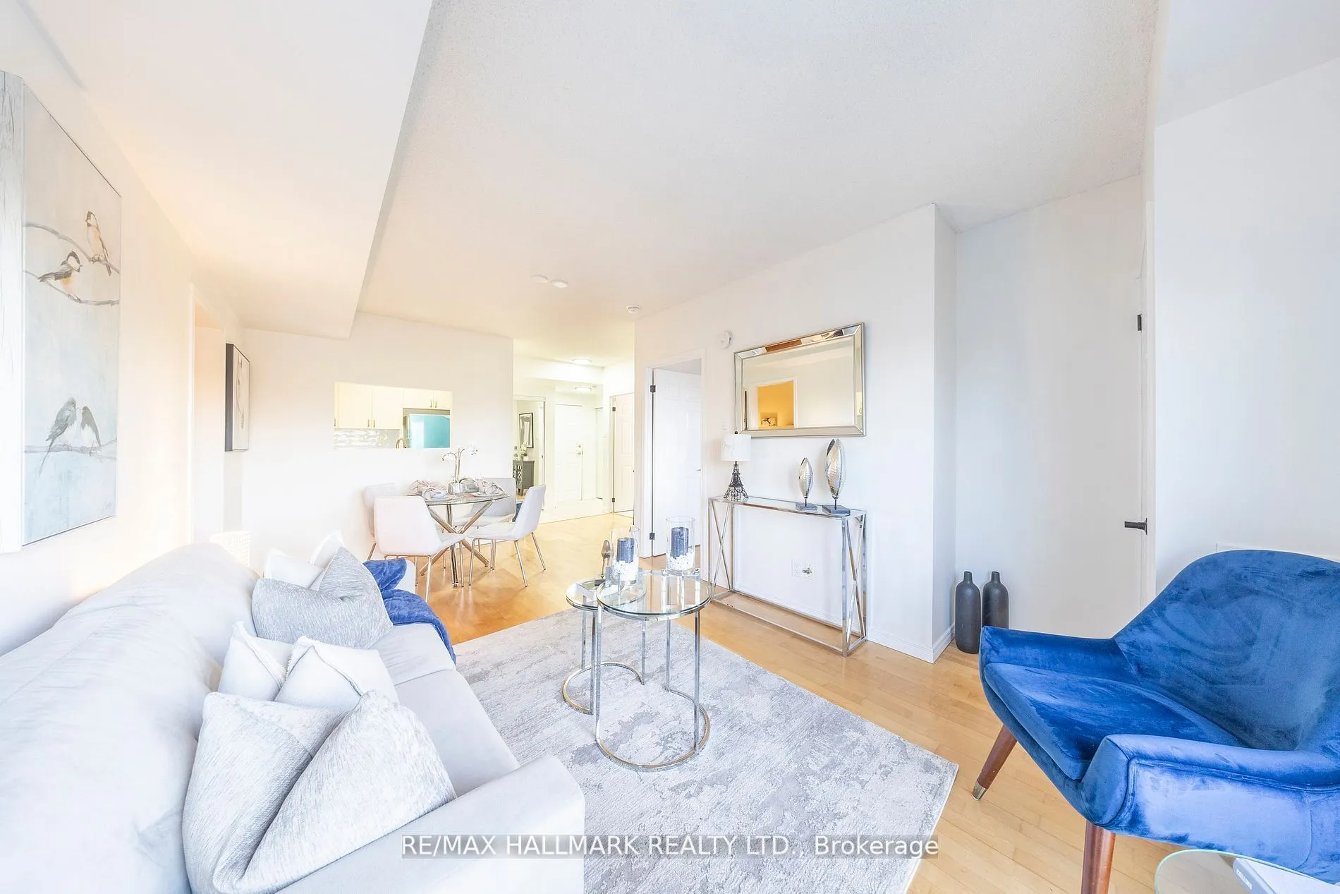 2351 Kennedy Road, #319