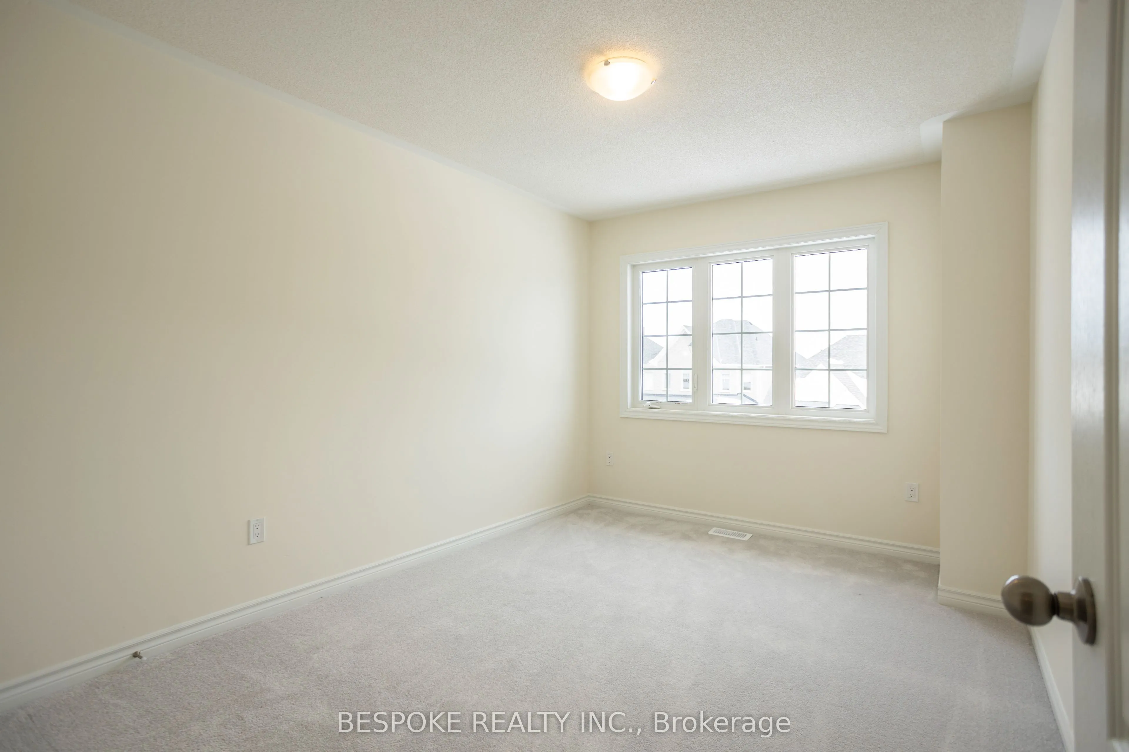 120 Robin Trail