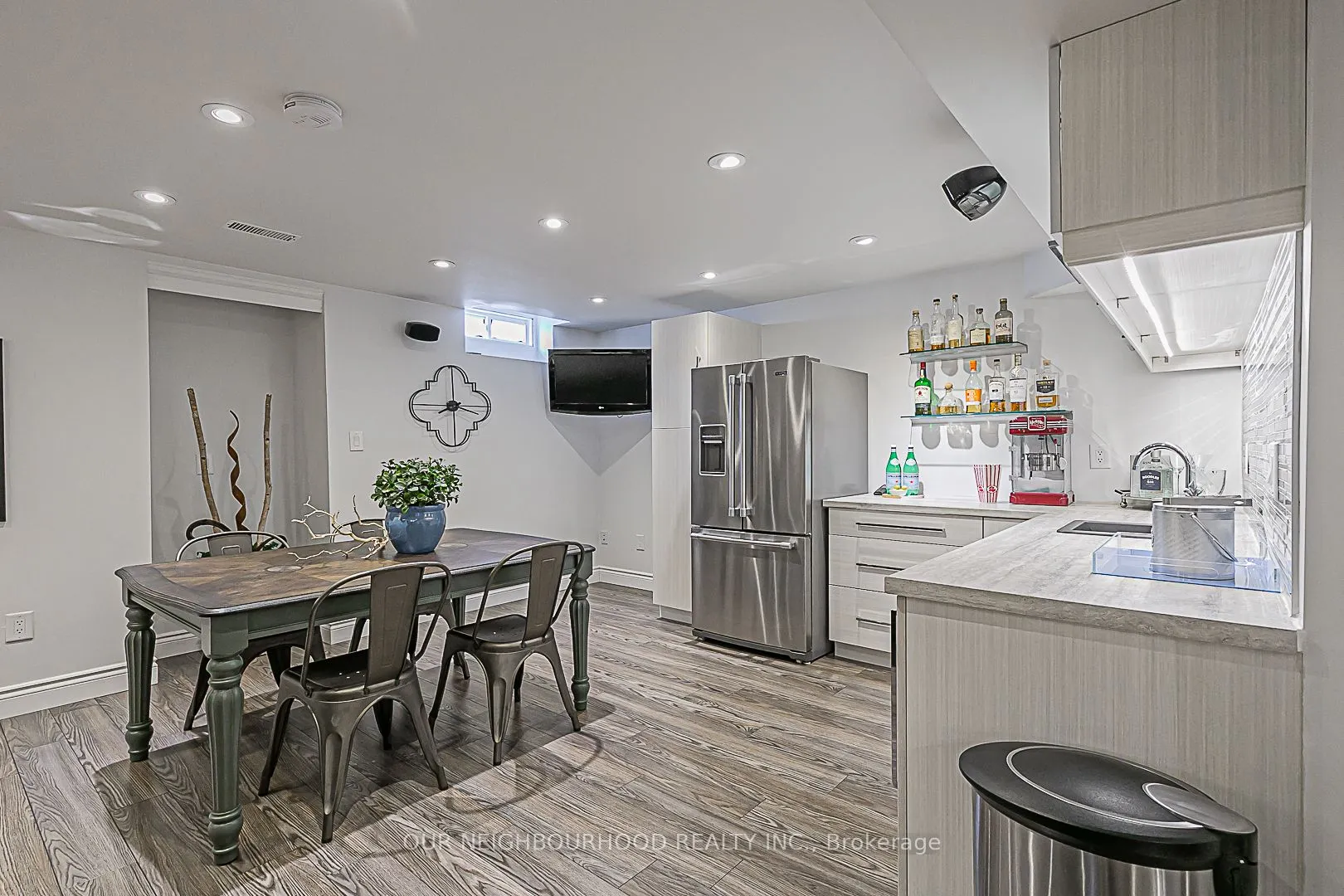 24 Corsham Drive
