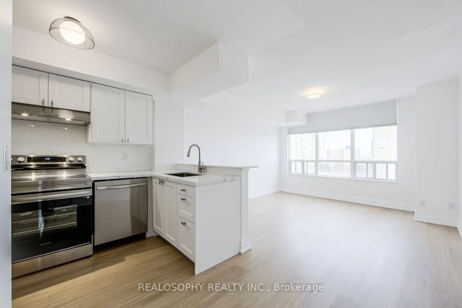 3650 Kingston Road, #805