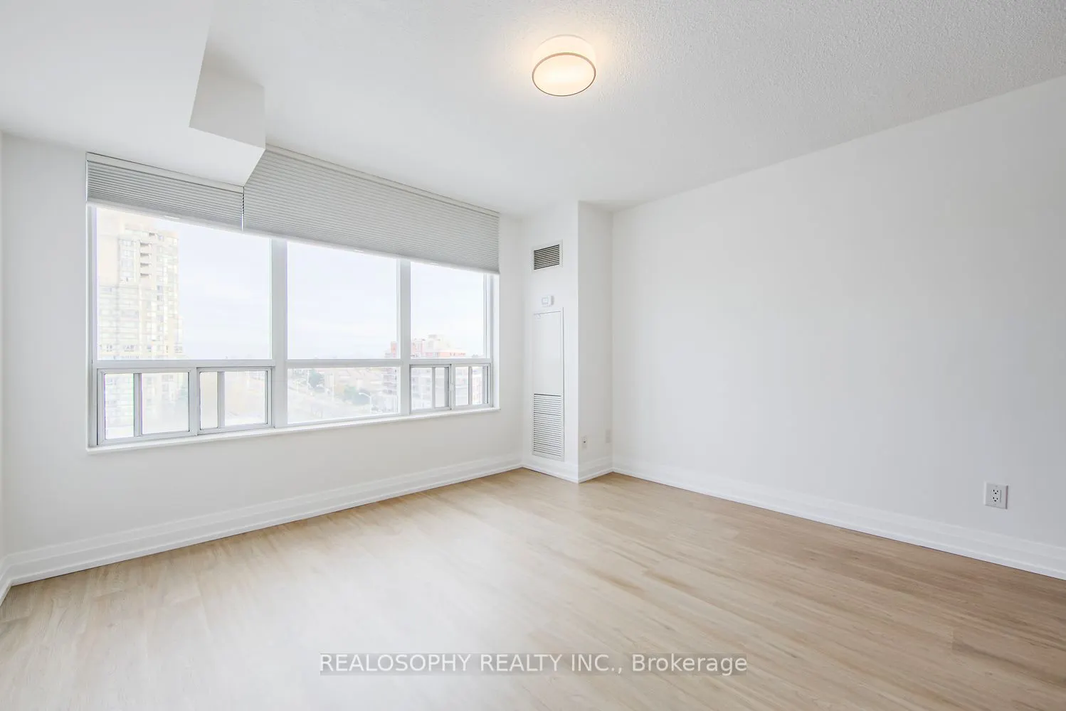 3650 Kingston Road, #805