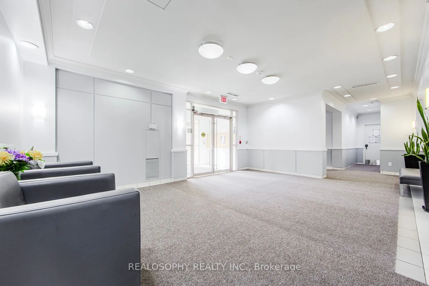 3650 Kingston Road, #805