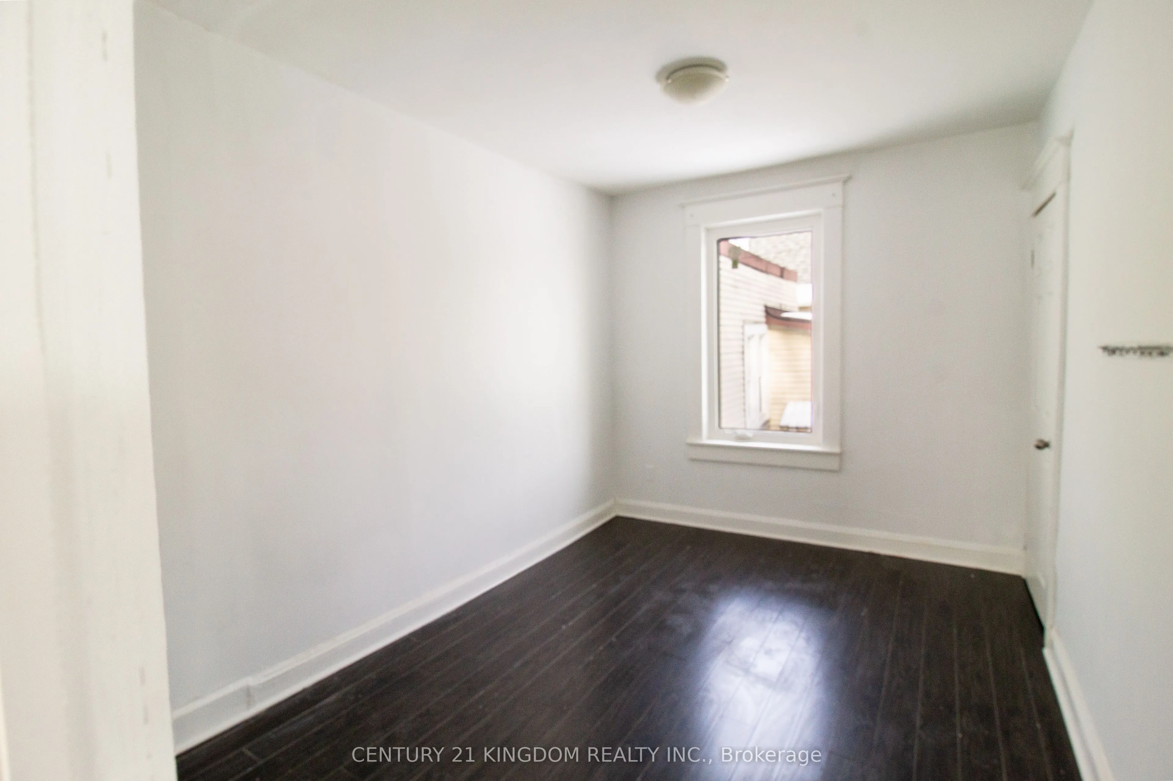 130 Park Road S