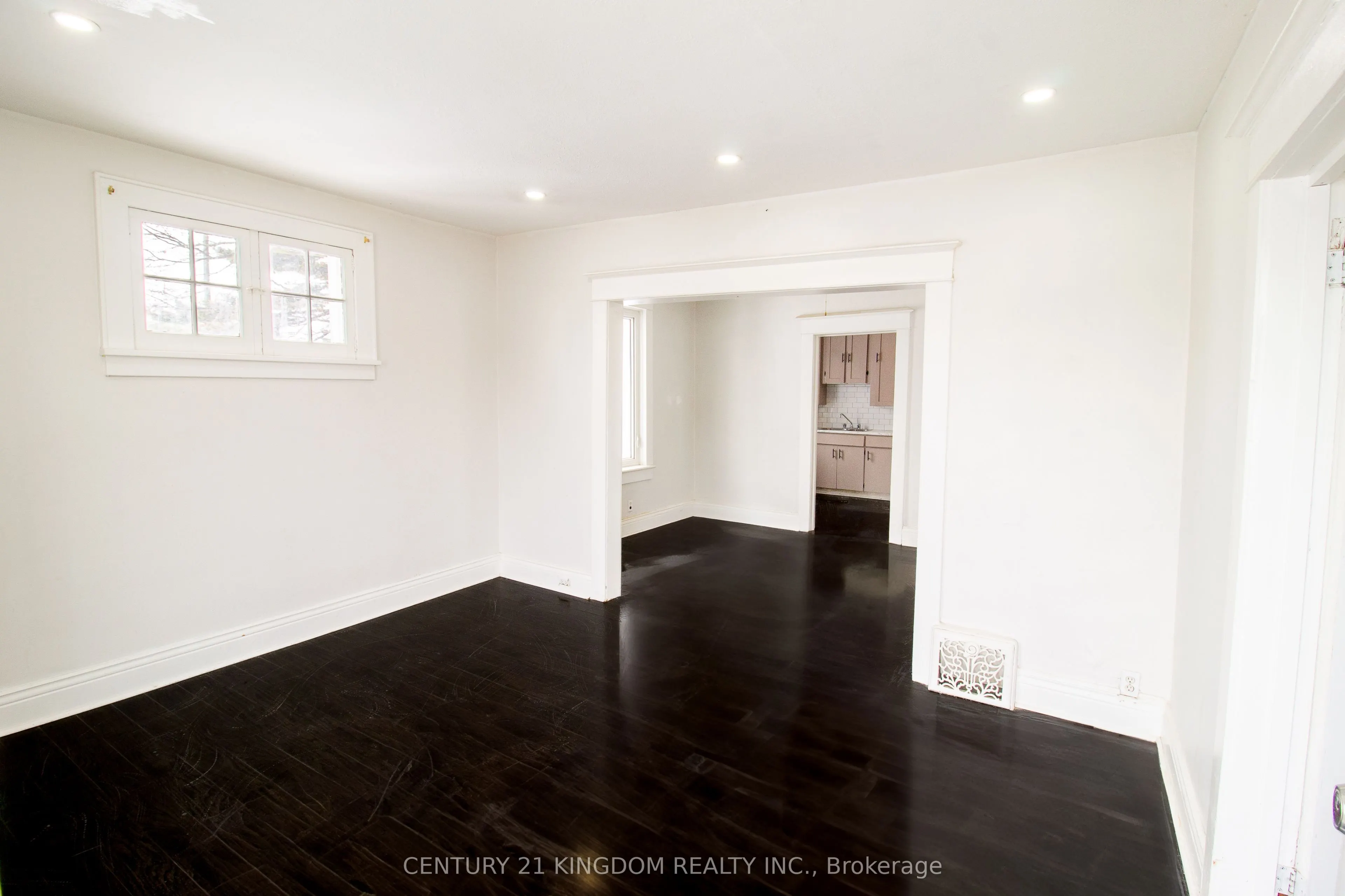 130 Park Road S