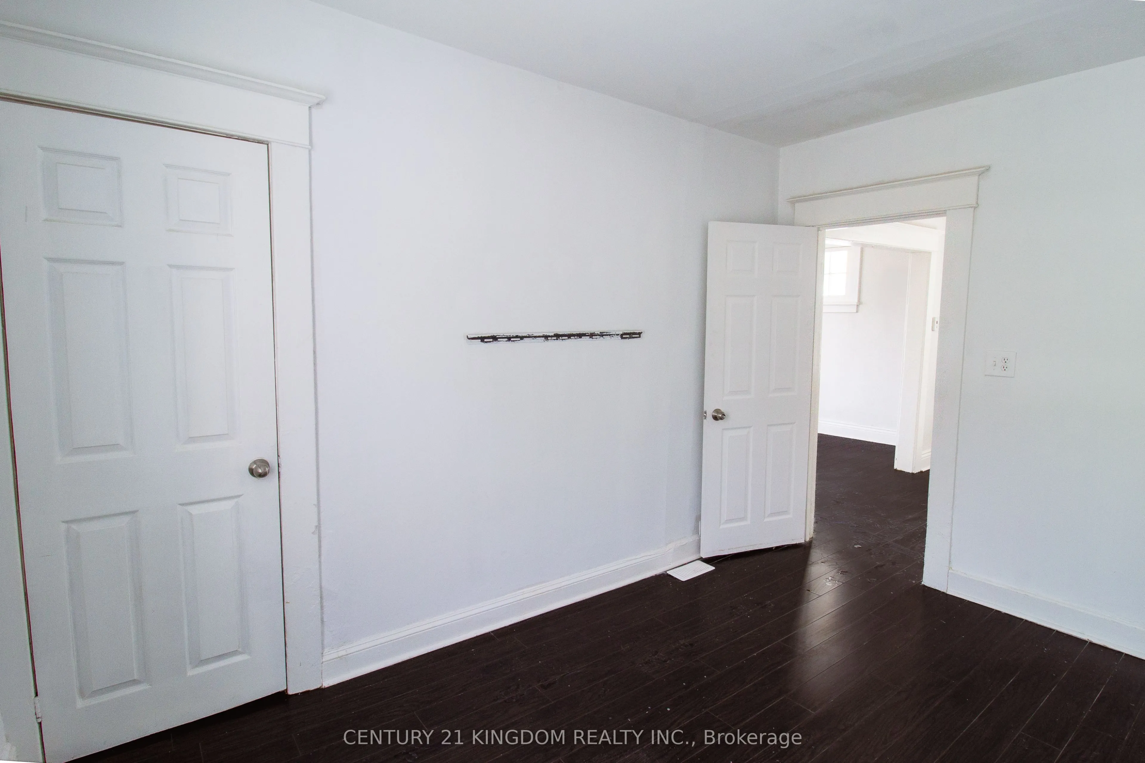 130 Park Road S