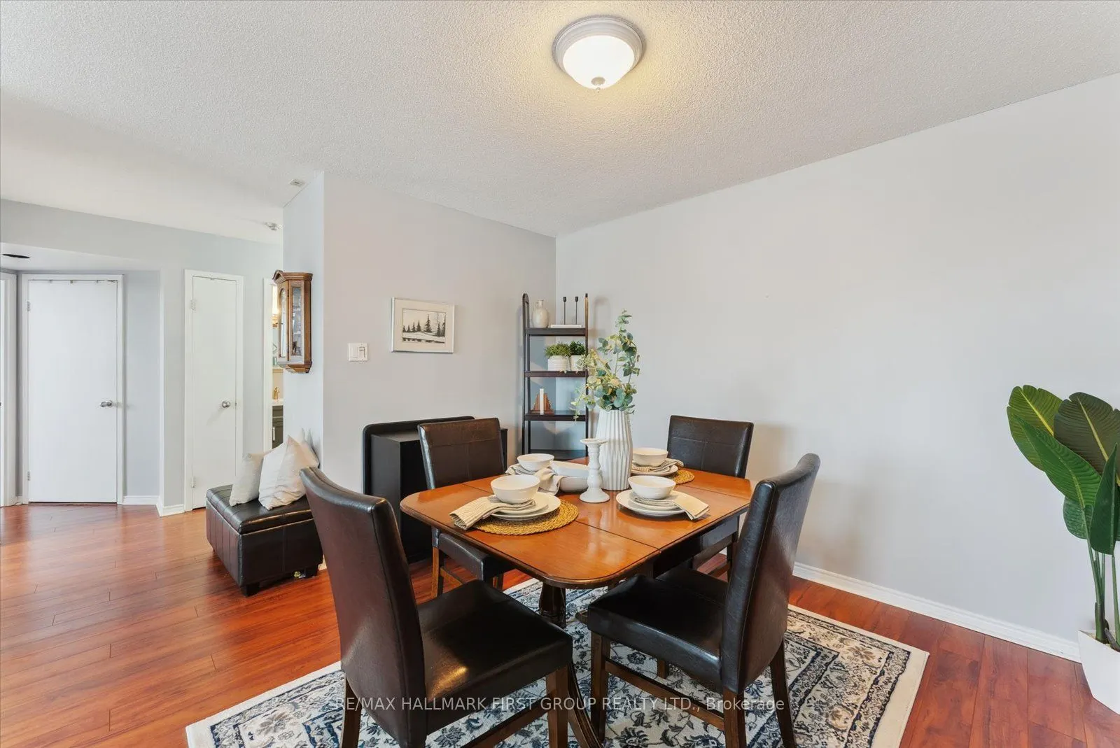 360 Watson Street W #308