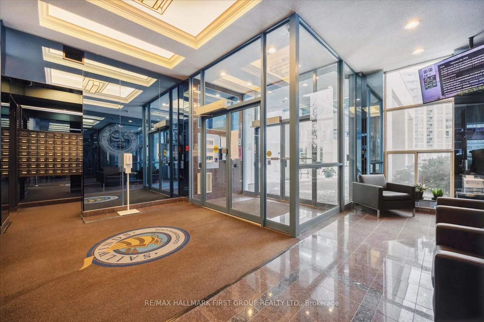 360 Watson Street W #308