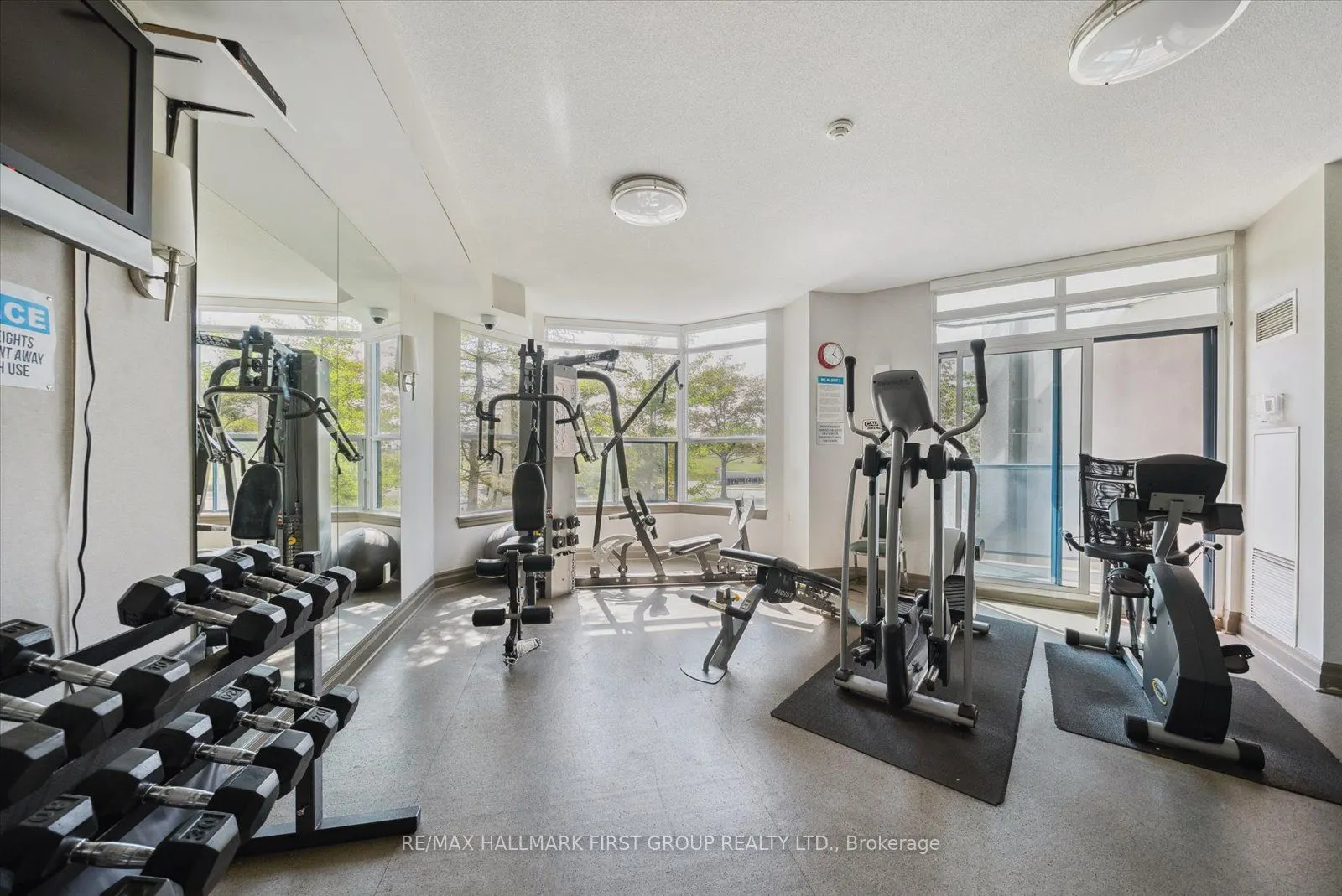 360 Watson Street W #308