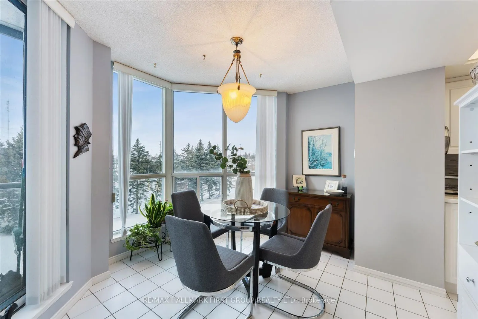 360 Watson Street W #308