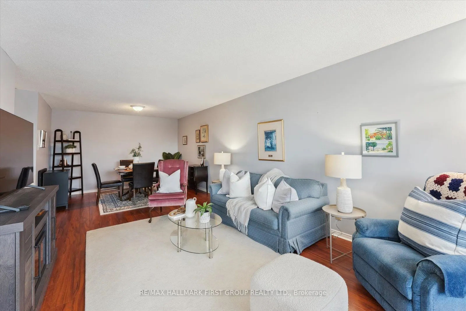360 Watson Street W #308