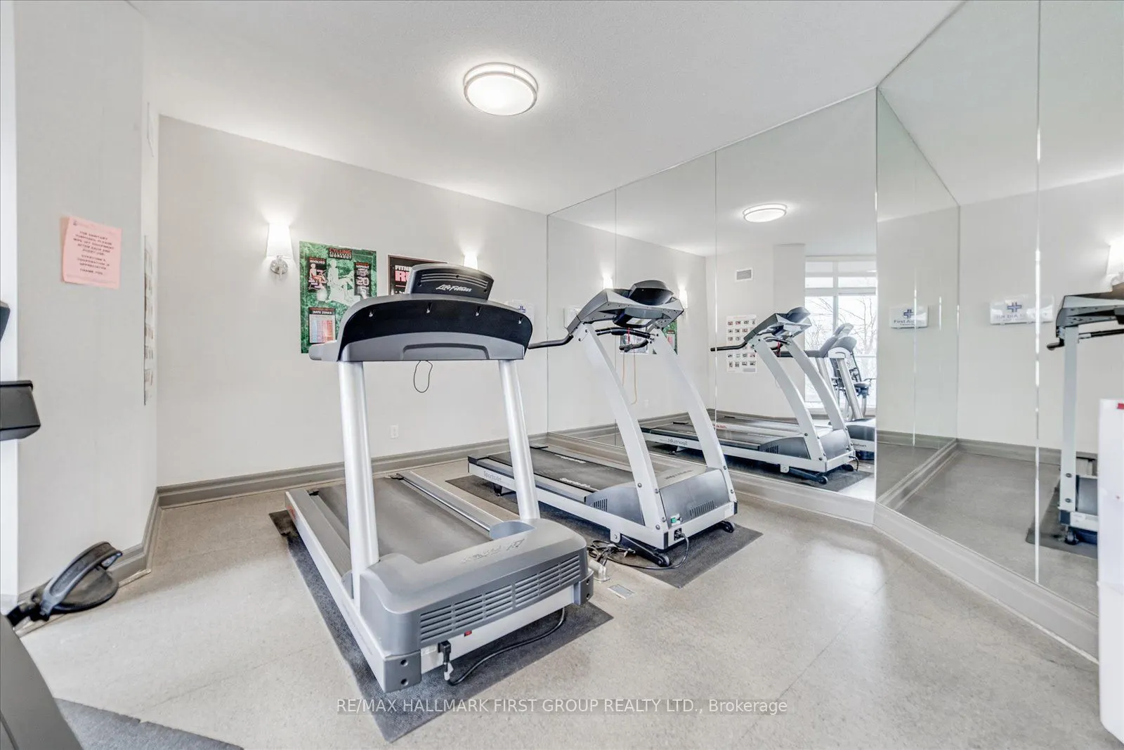 360 Watson Street W #308