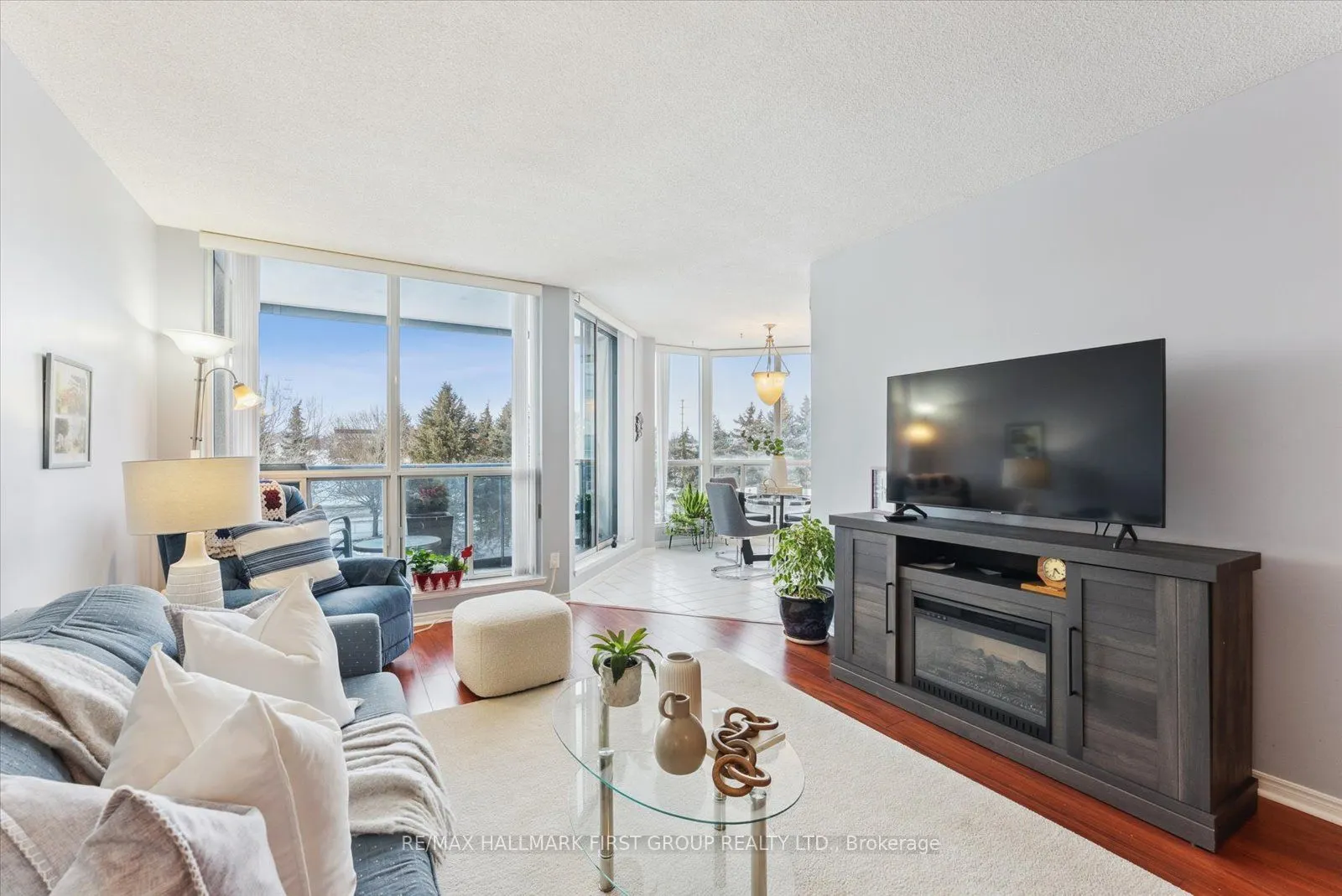 360 Watson Street W #308