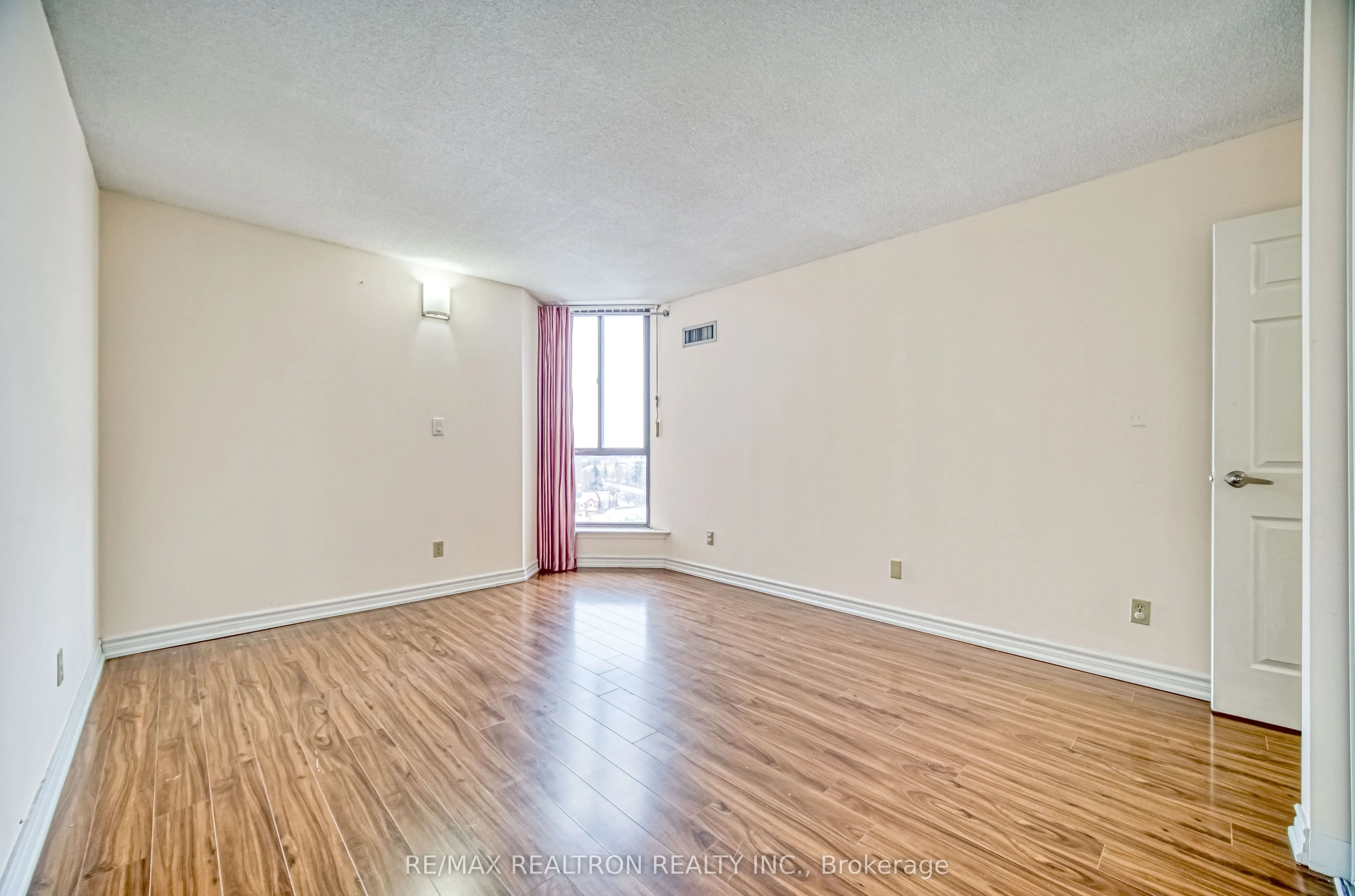 25 Bamburgh Circle, #1029