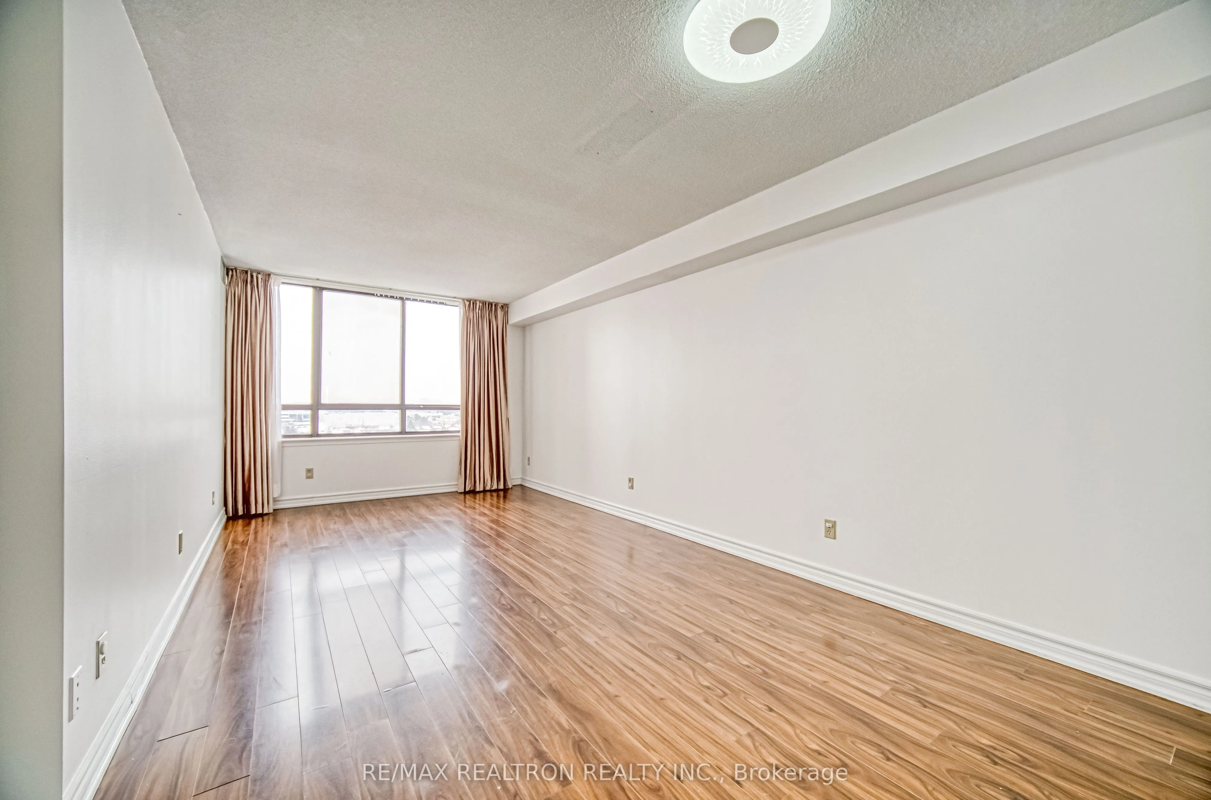 25 Bamburgh Circle, #1029