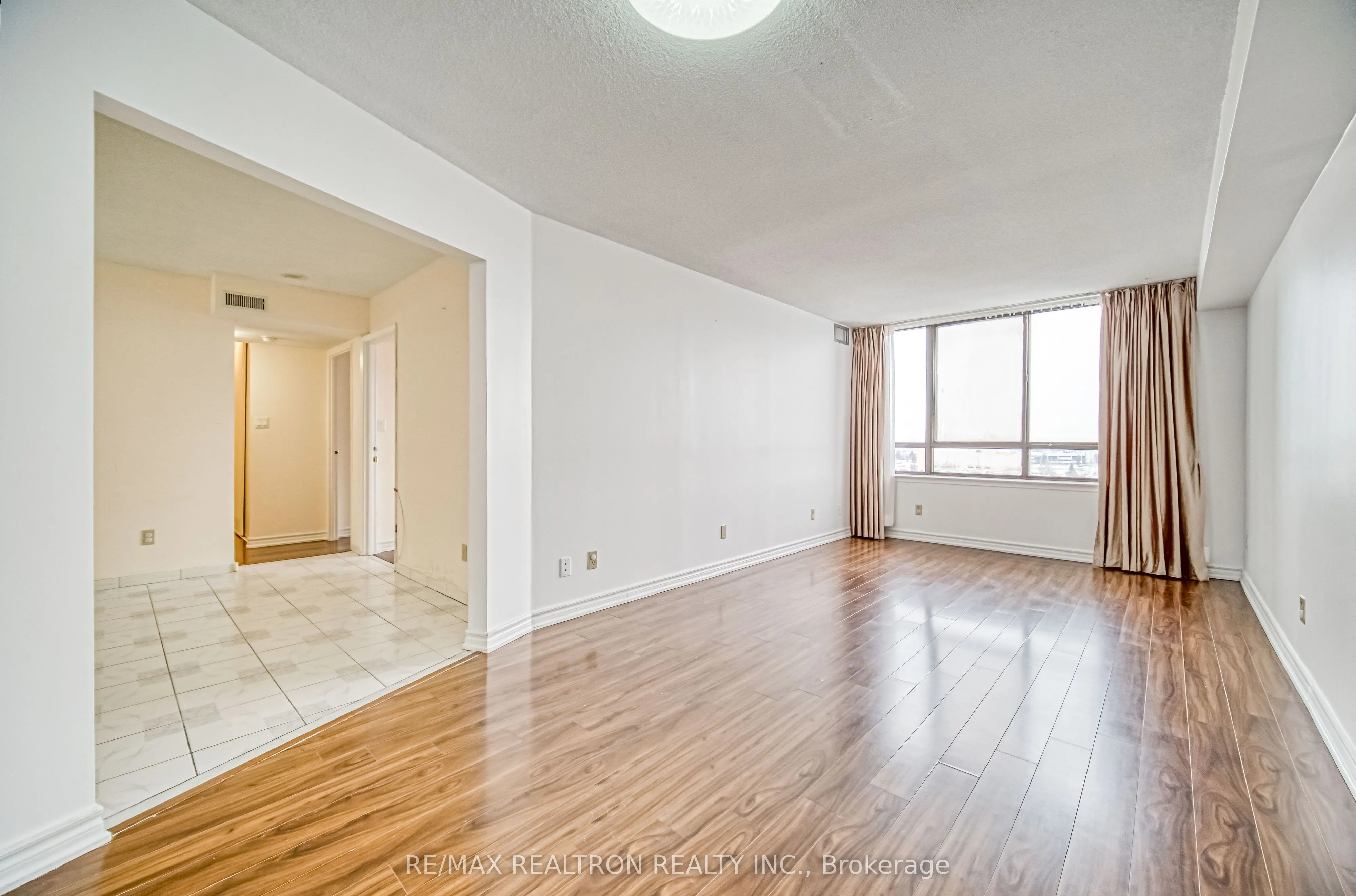 25 Bamburgh Circle, #1029