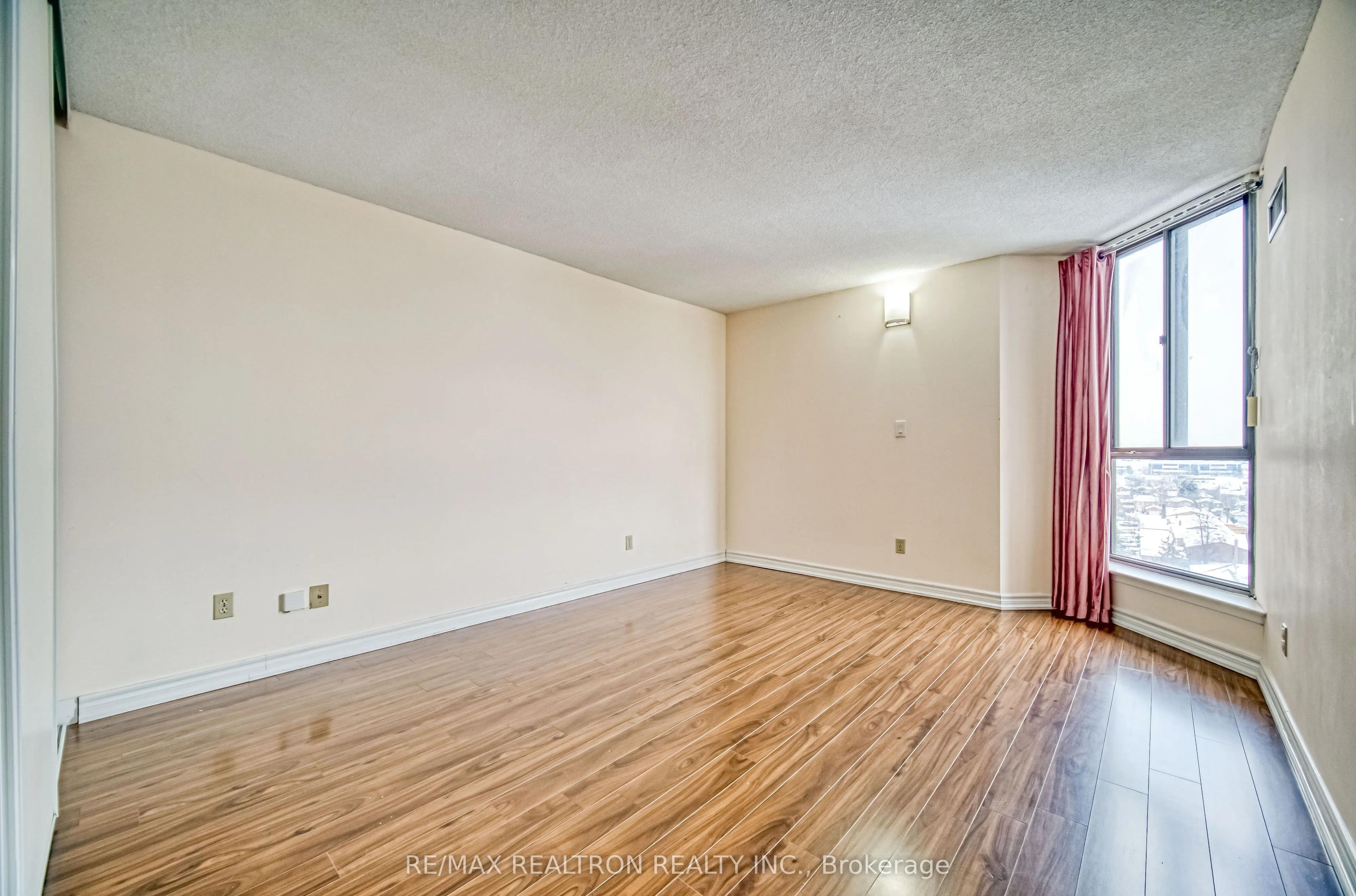 25 Bamburgh Circle, #1029