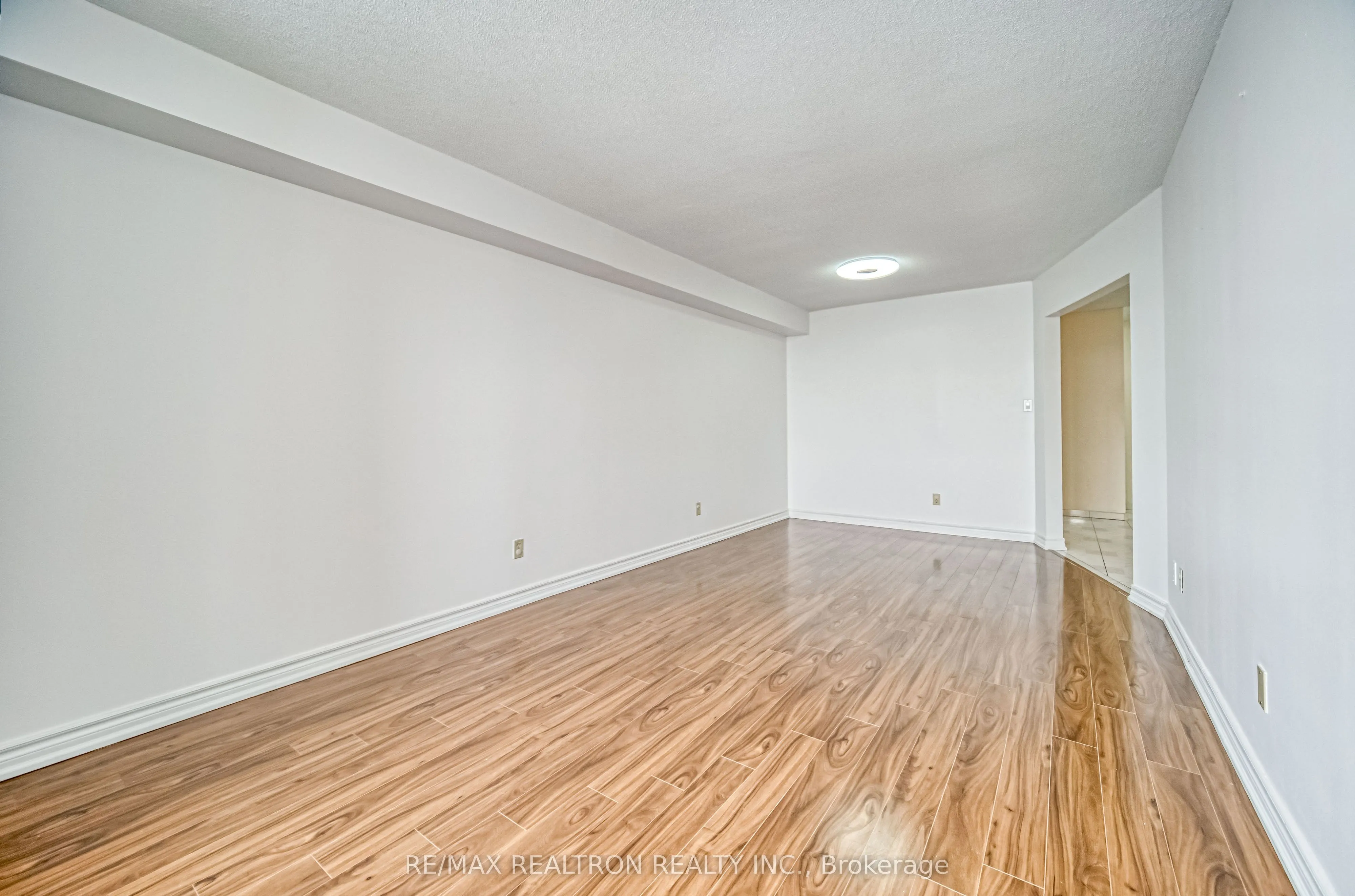 25 Bamburgh Circle, #1029