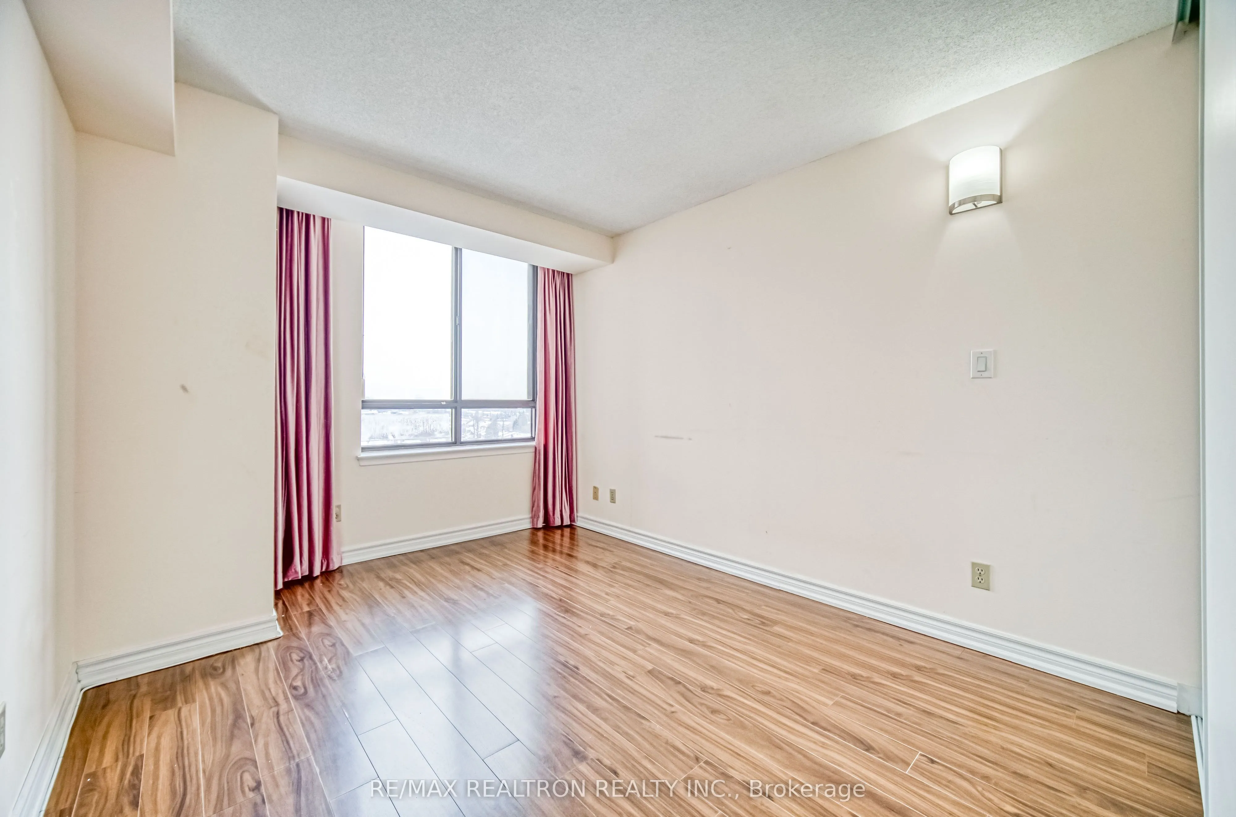 25 Bamburgh Circle, #1029