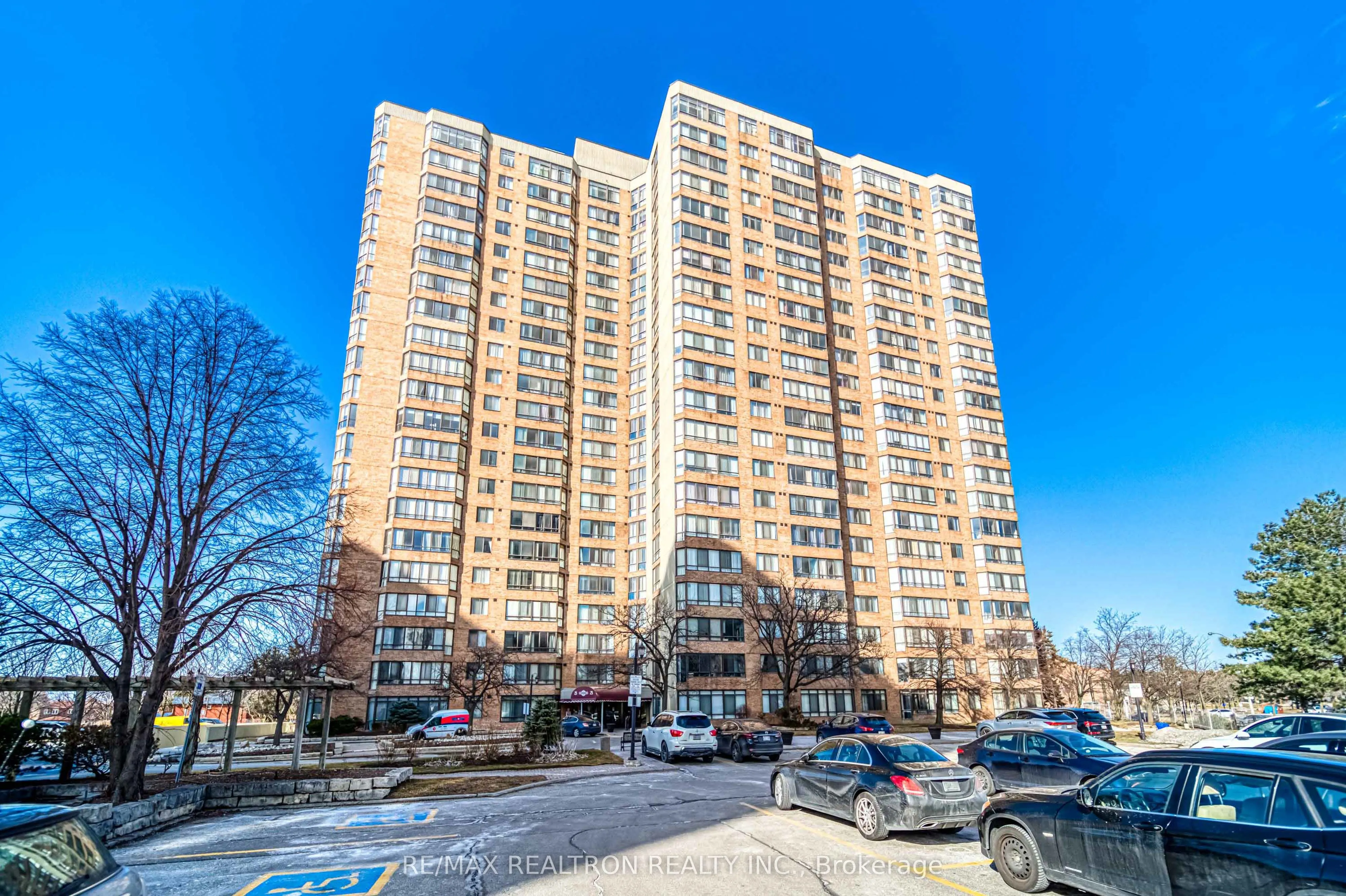 25 Bamburgh Circle, #1029