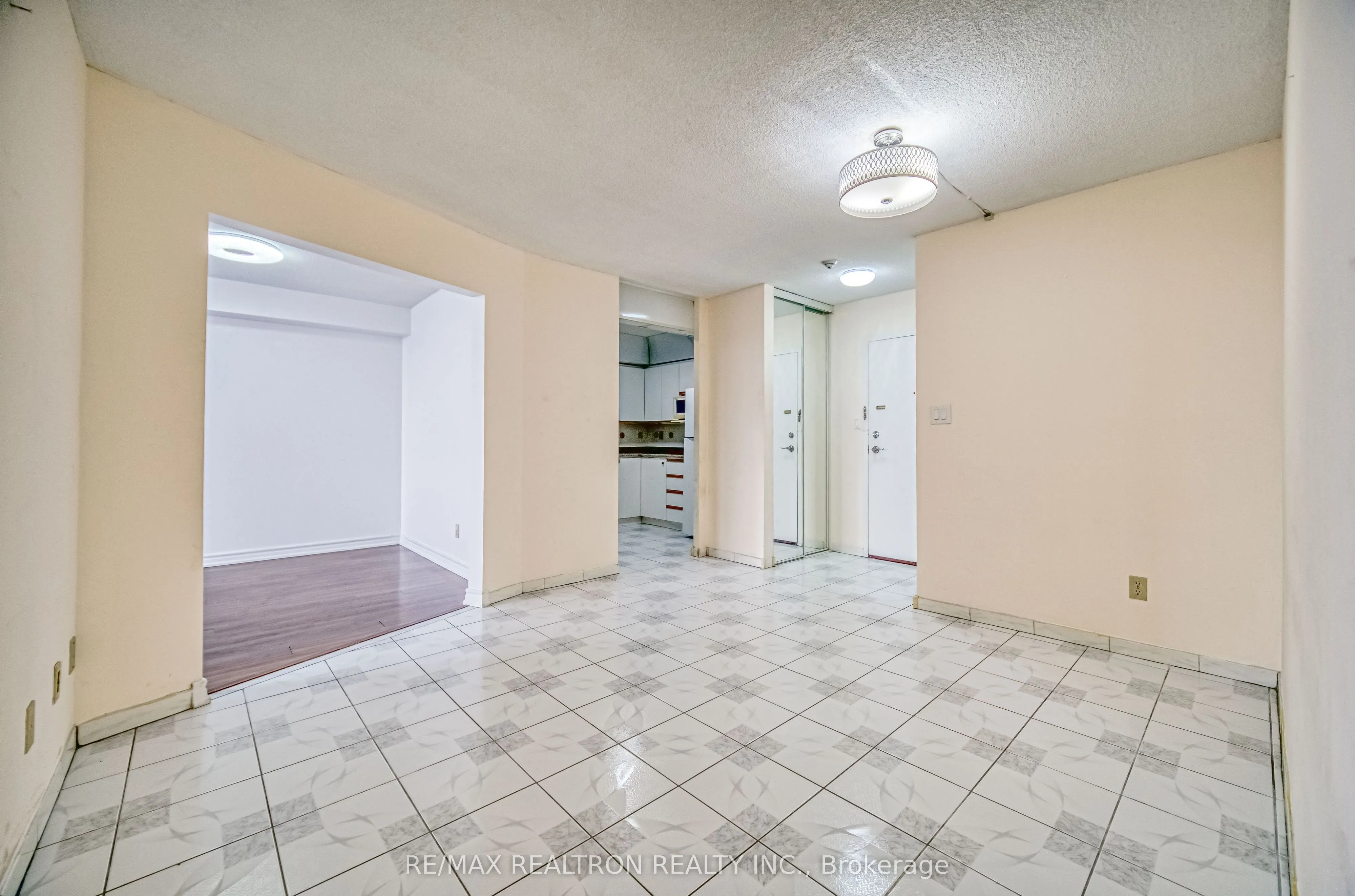 25 Bamburgh Circle, #1029