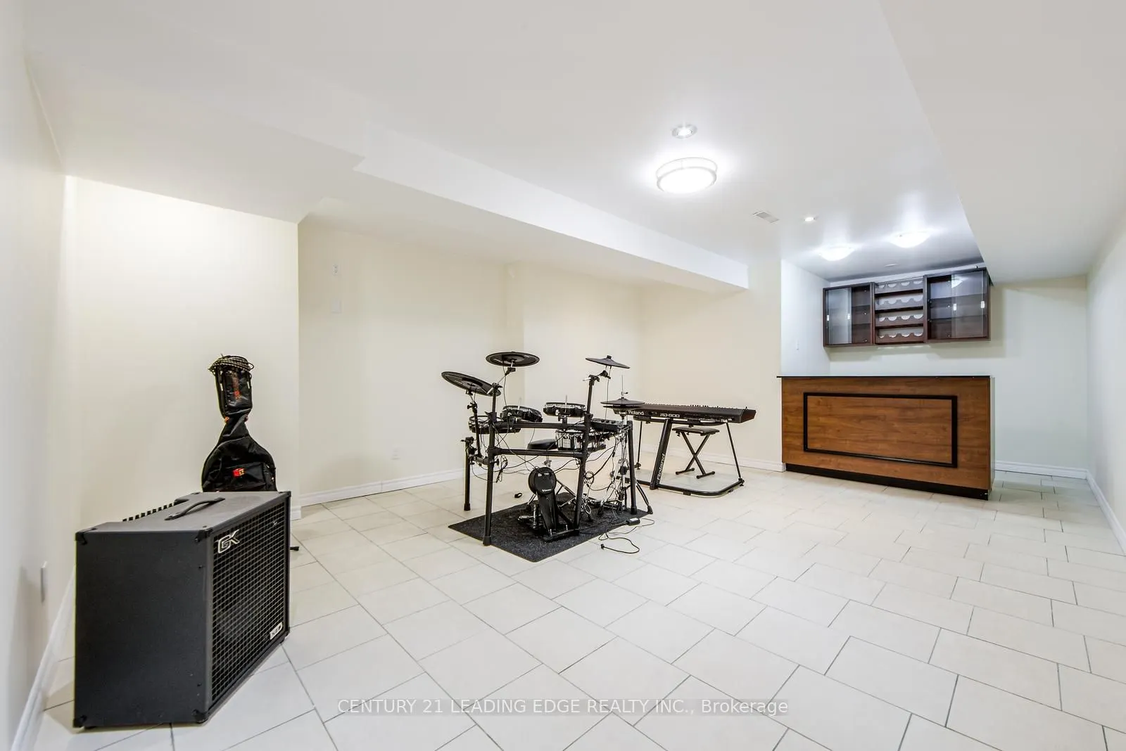 2 McGinty Avenue