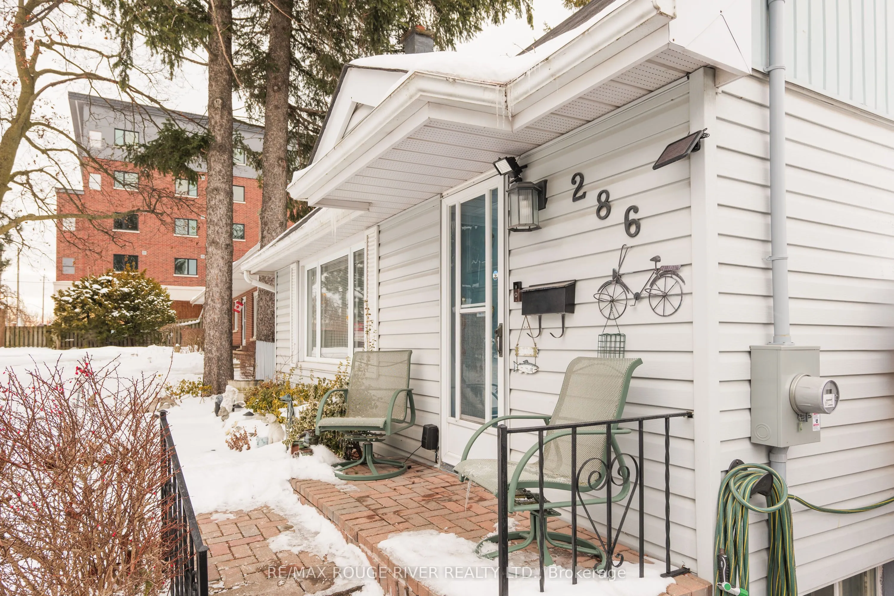 286 King Street E