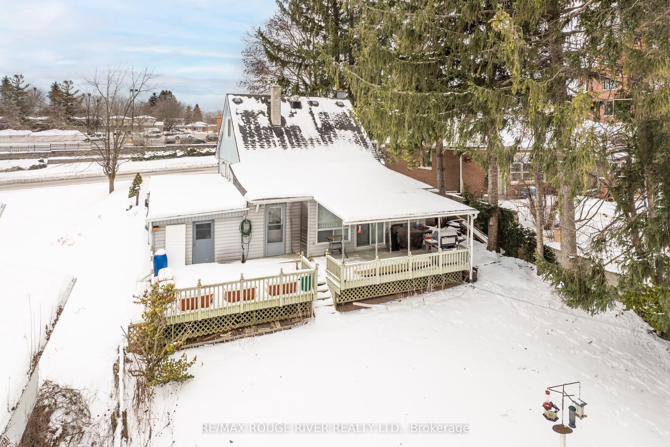 286 King Street E