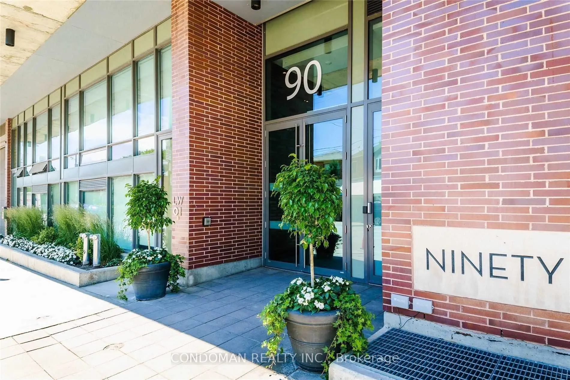 90 Broadview Avenue, #307