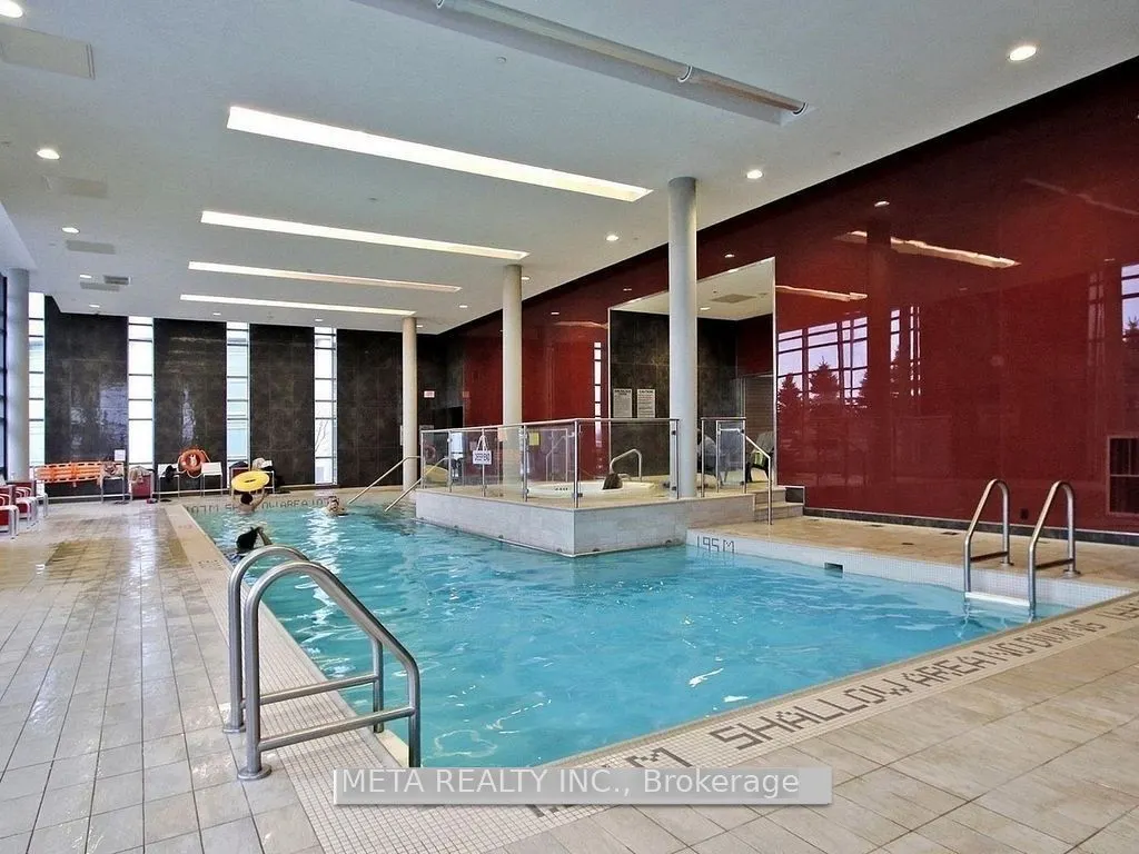 125 Village Green Square, #3404