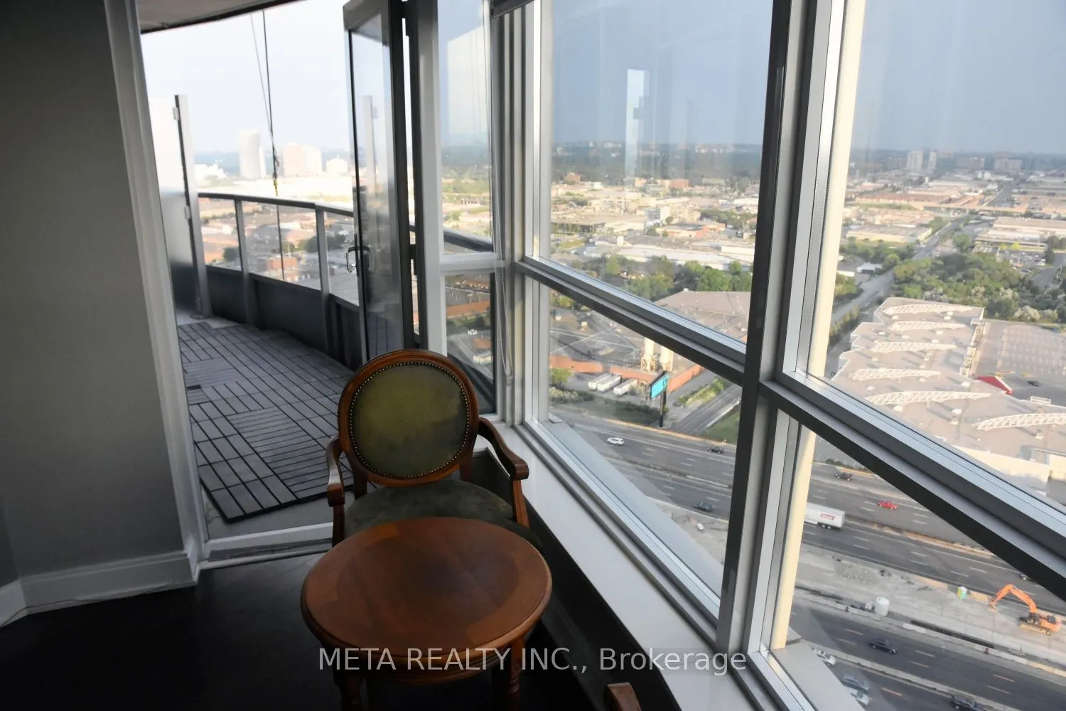 125 Village Green Square, #3404