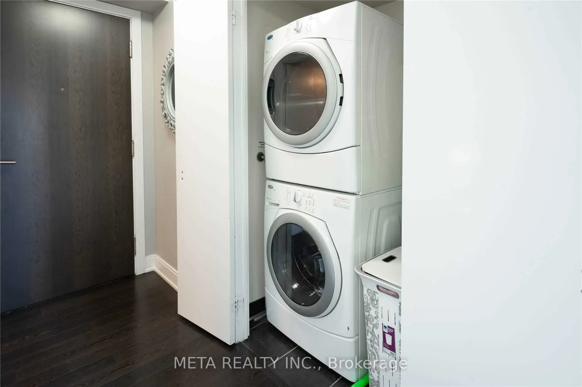 125 Village Green Square, #3404