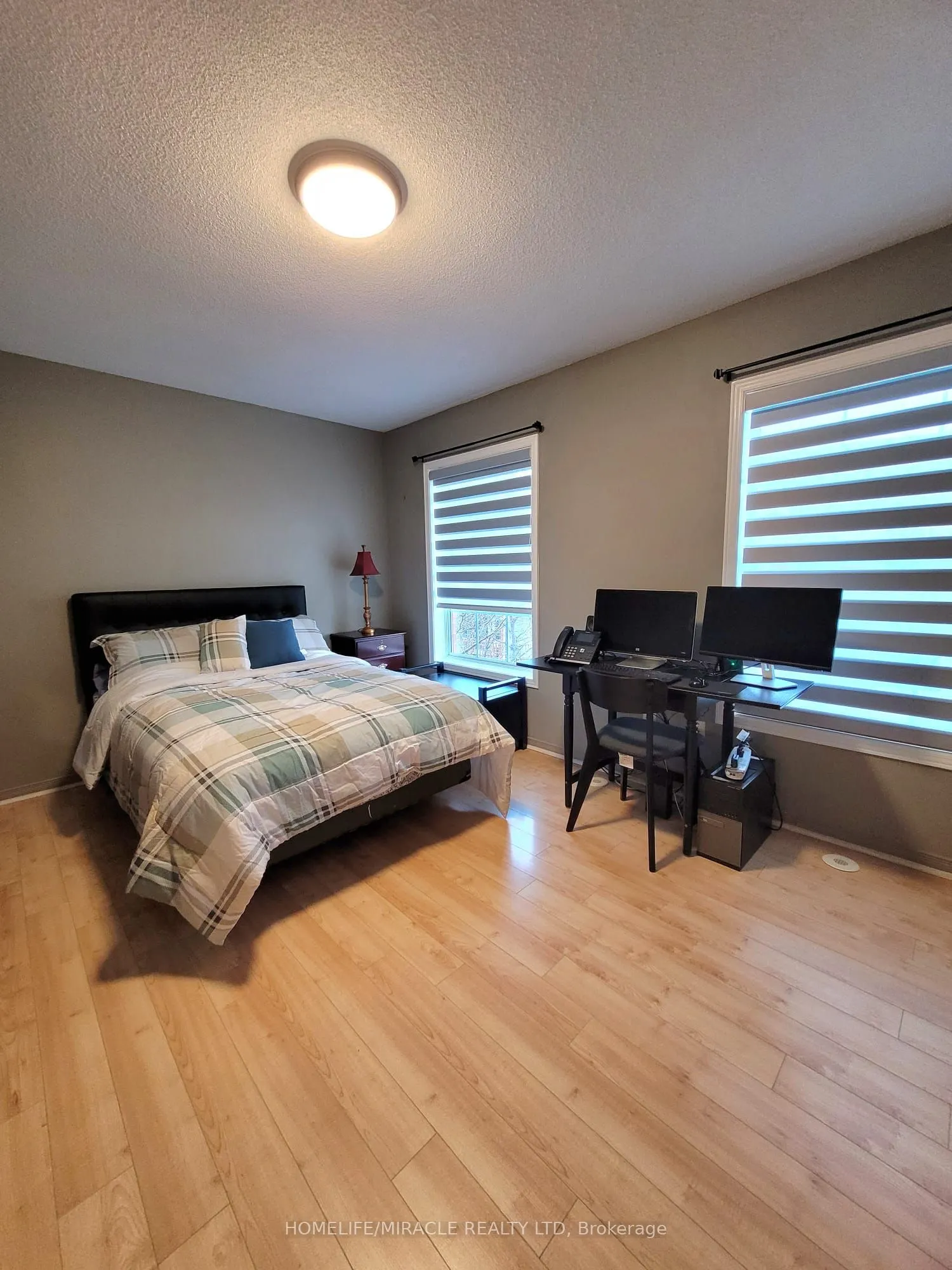 22 Exchequer Place, #25